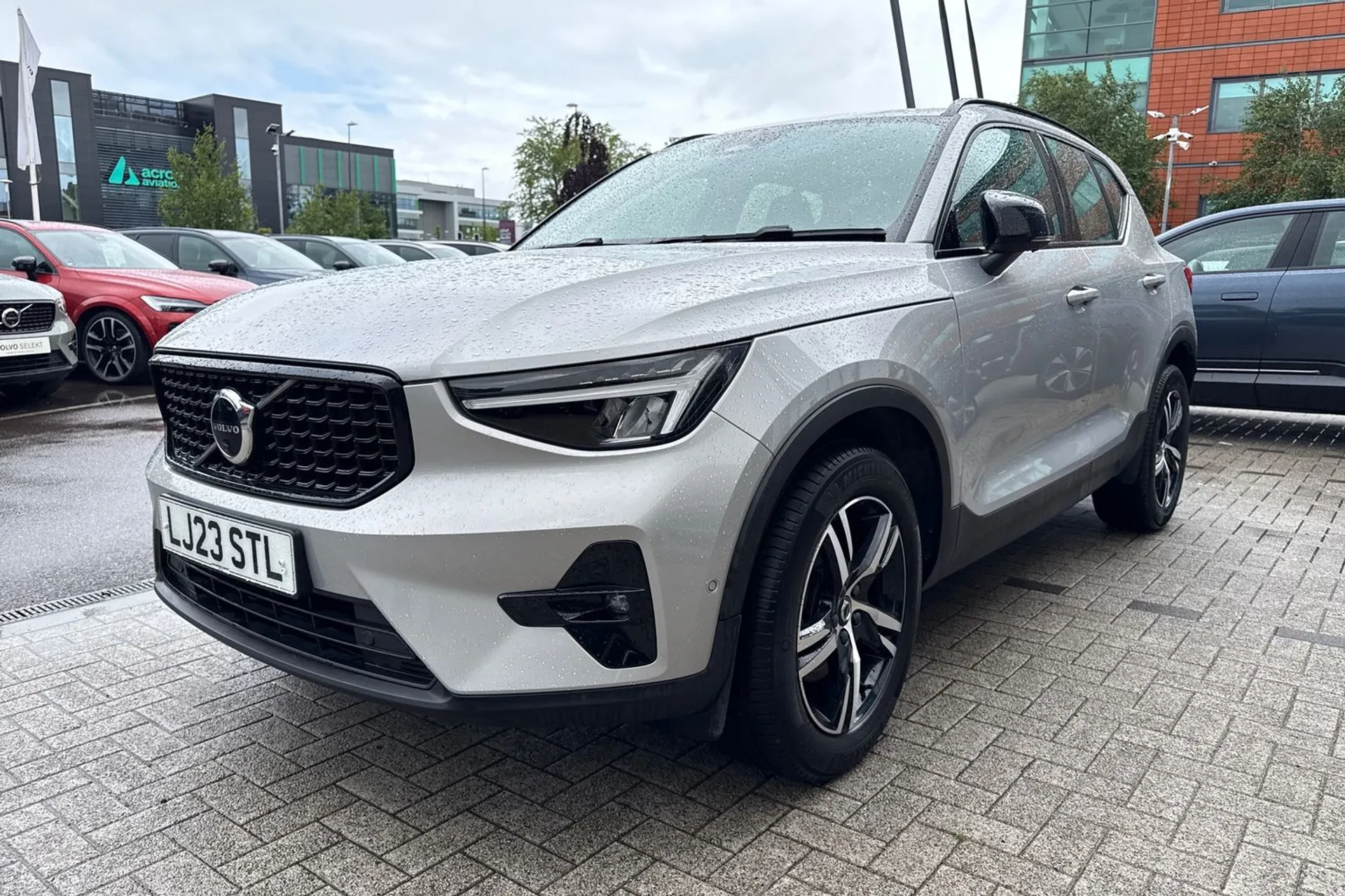 Volvo XC40 thumbnail image number 11