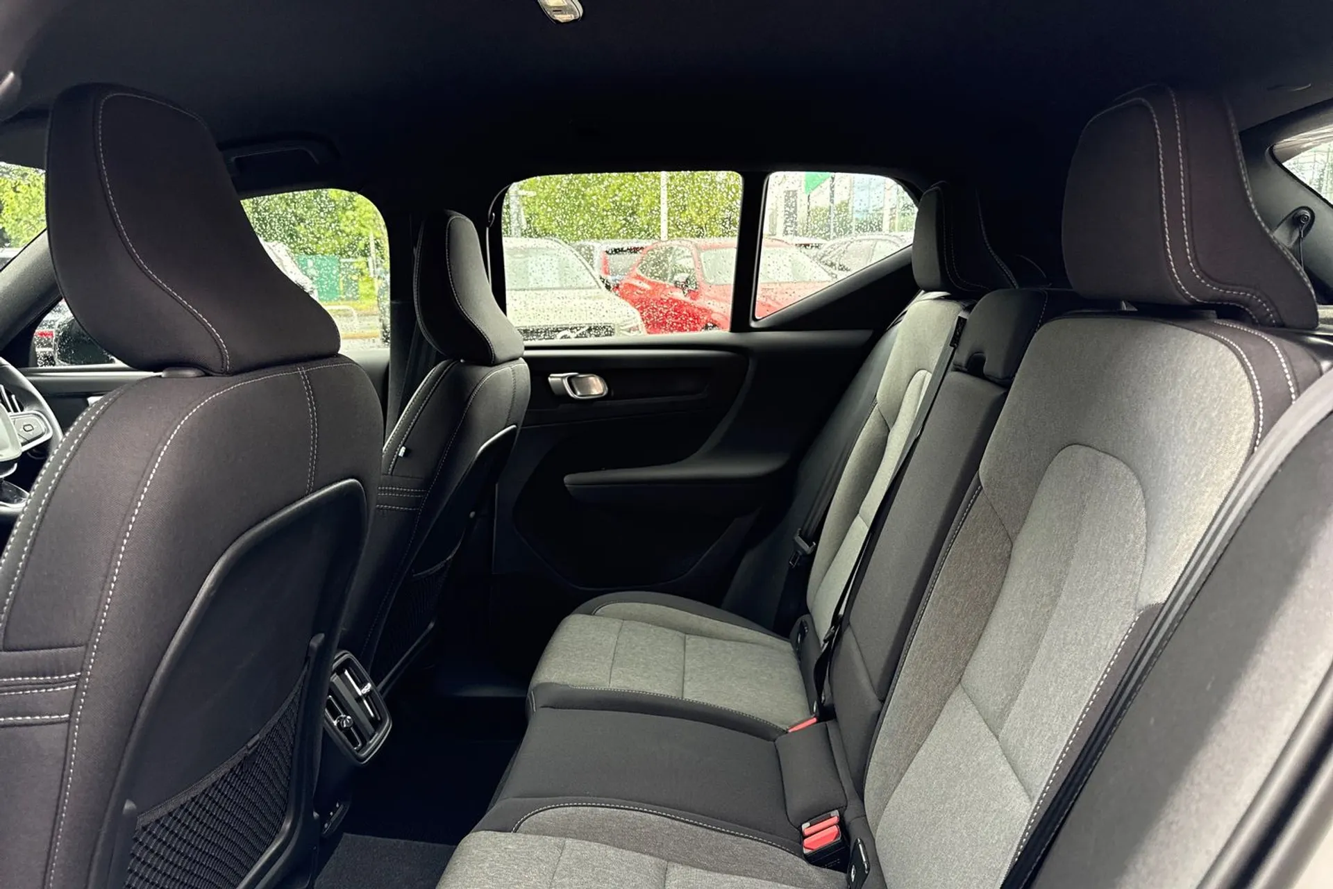 Volvo XC40 thumbnail image number 29