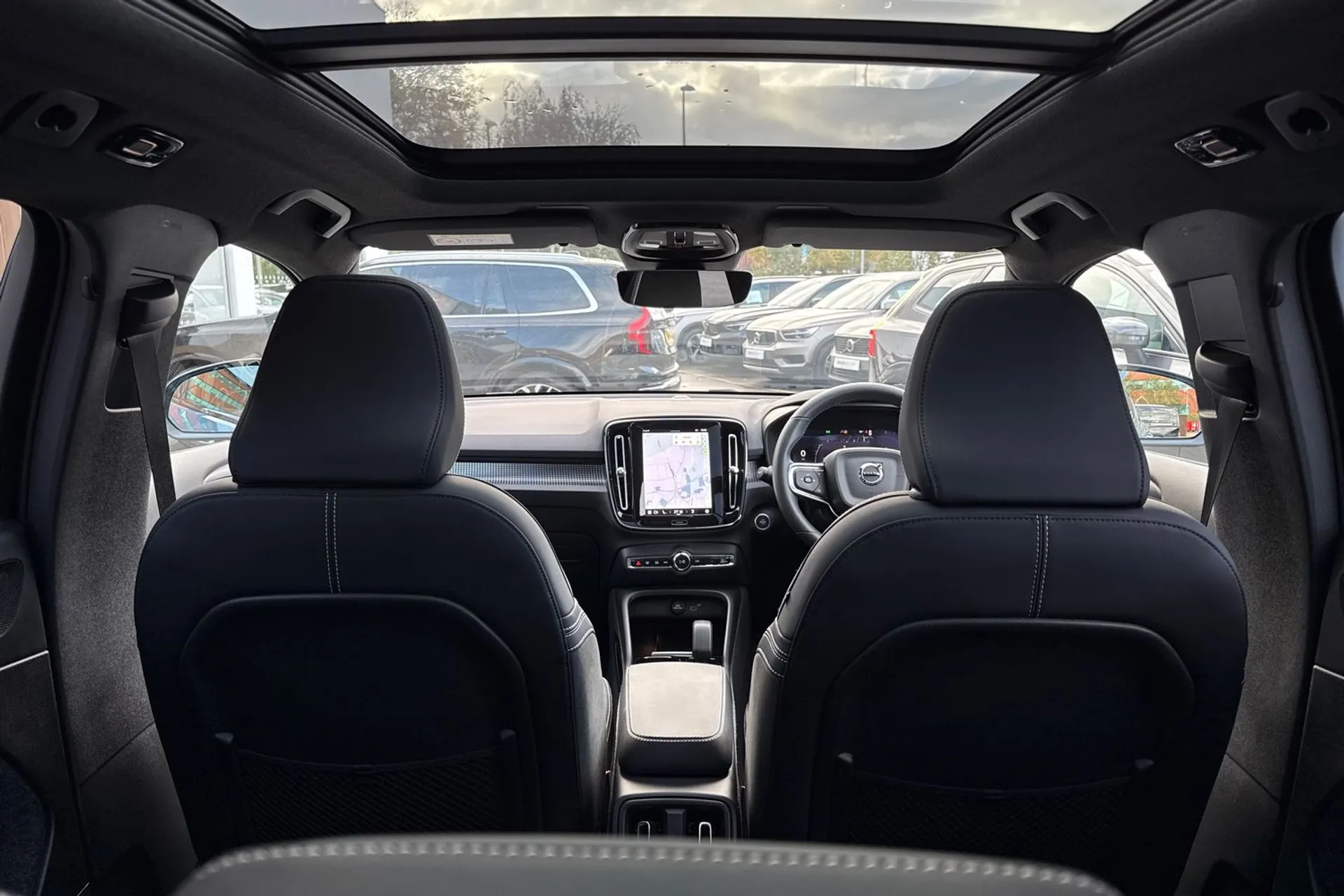 Volvo XC40 thumbnail image number 22