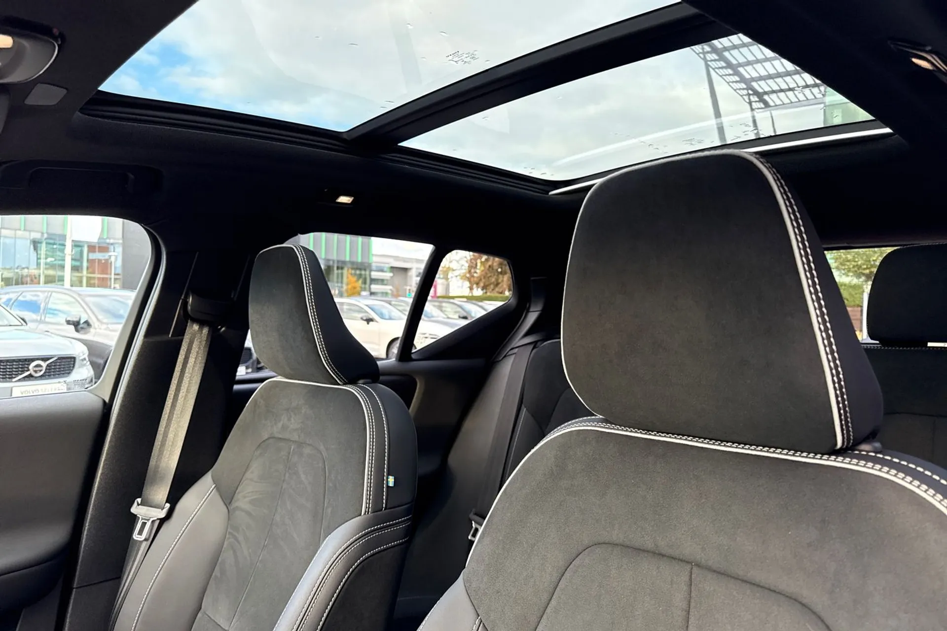 Volvo XC40 thumbnail image number 29