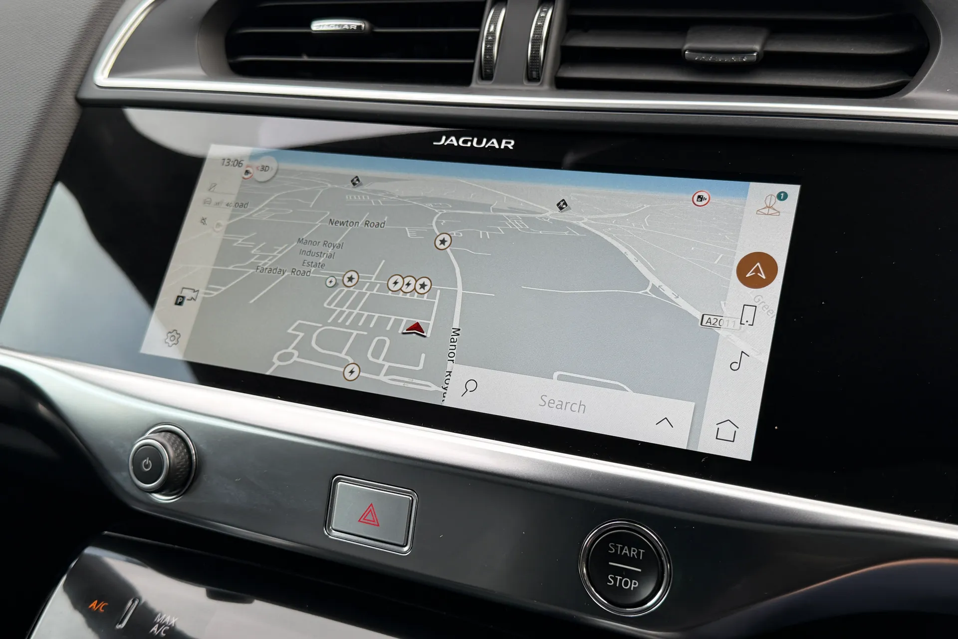 Jaguar I-PACE thumbnail image number 5