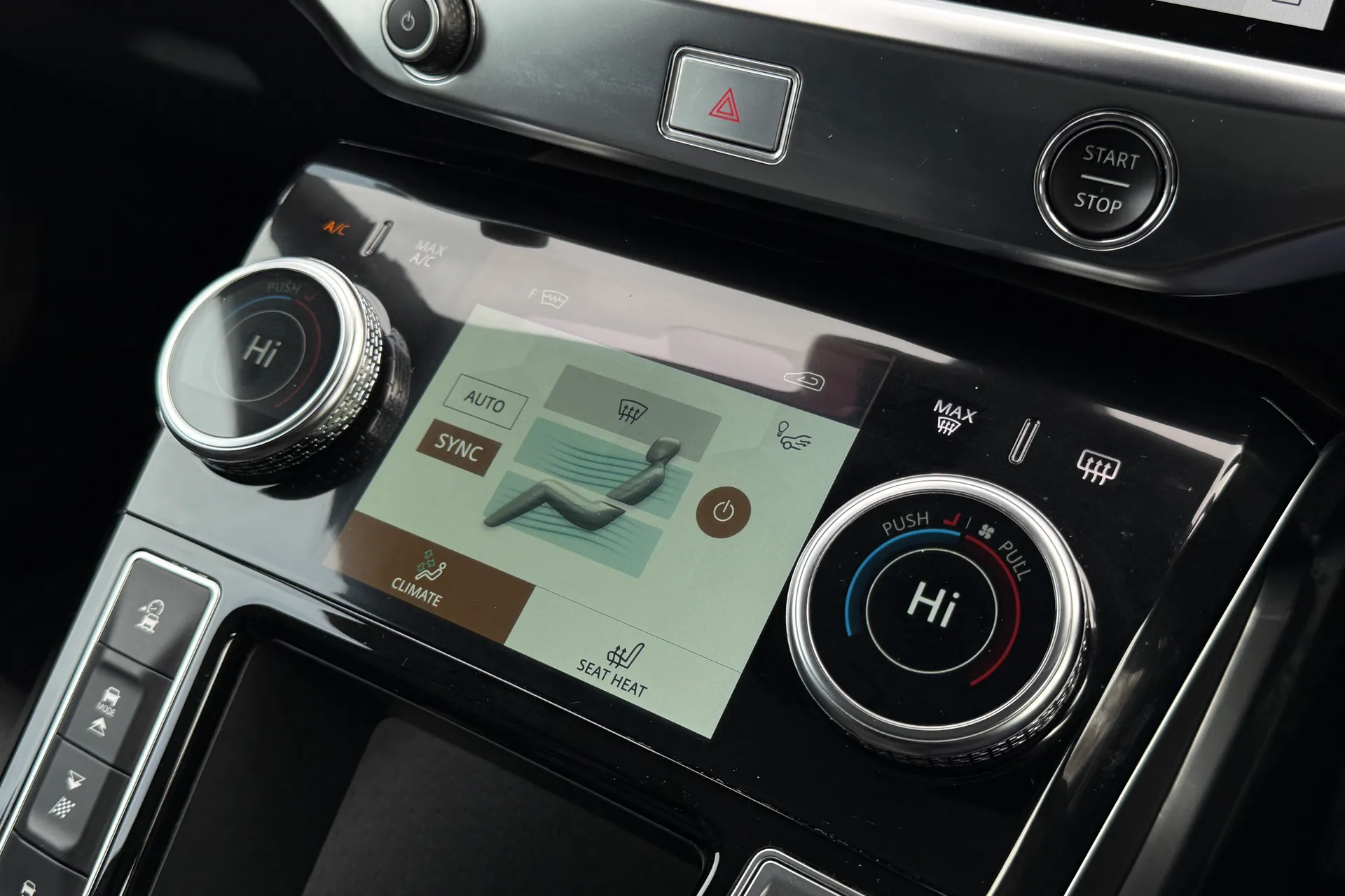 Jaguar I-PACE thumbnail image number 50