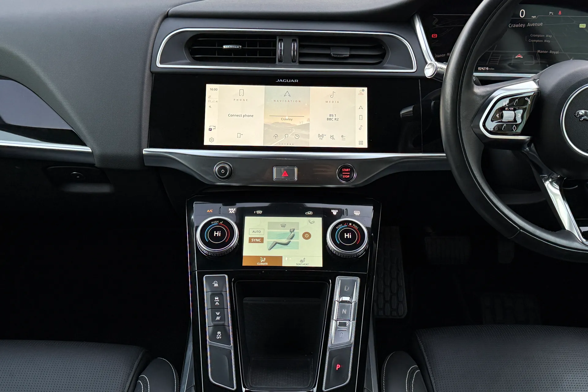 Jaguar I-PACE thumbnail image number 27