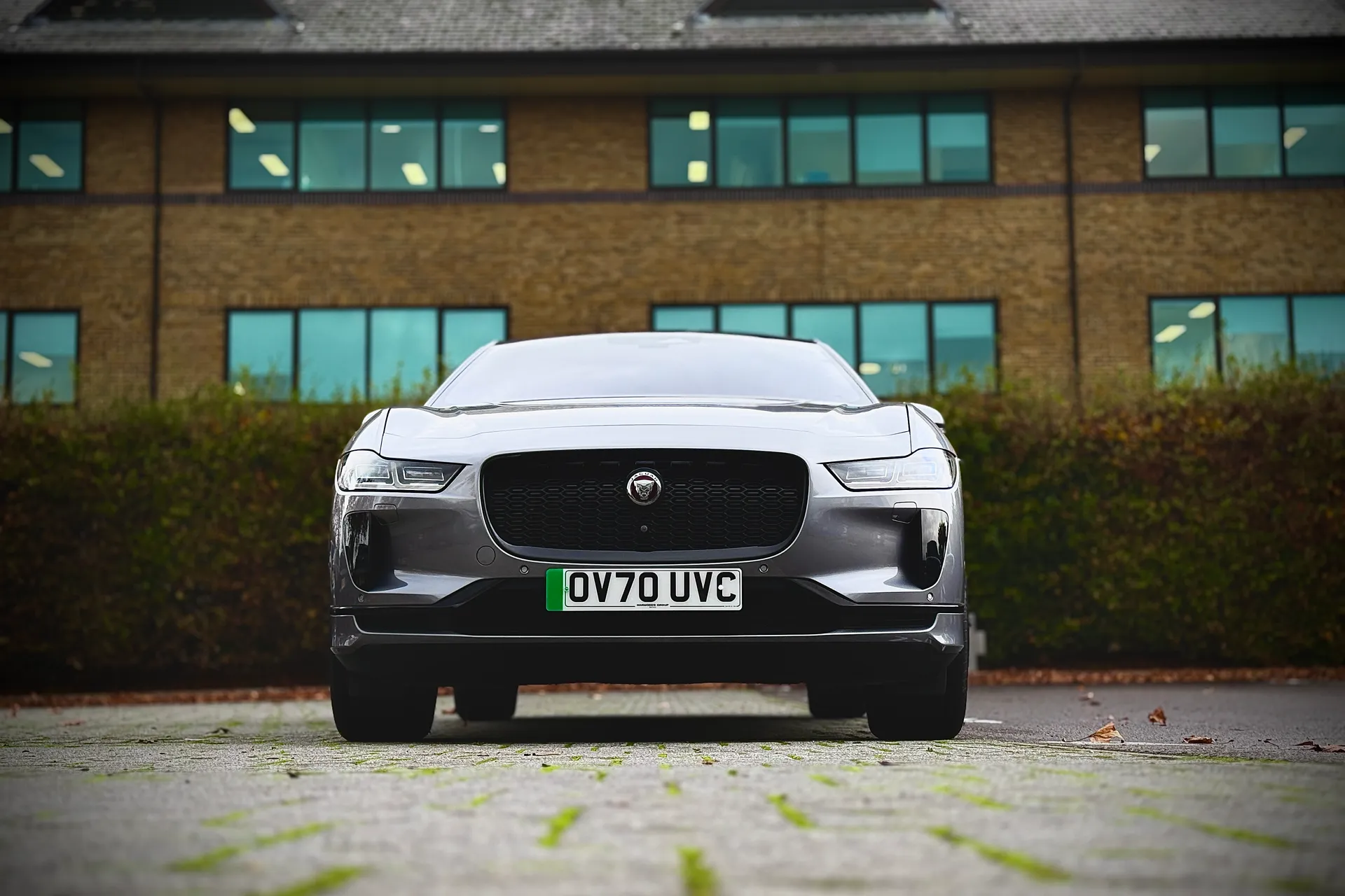 Jaguar I-PACE thumbnail image number 22