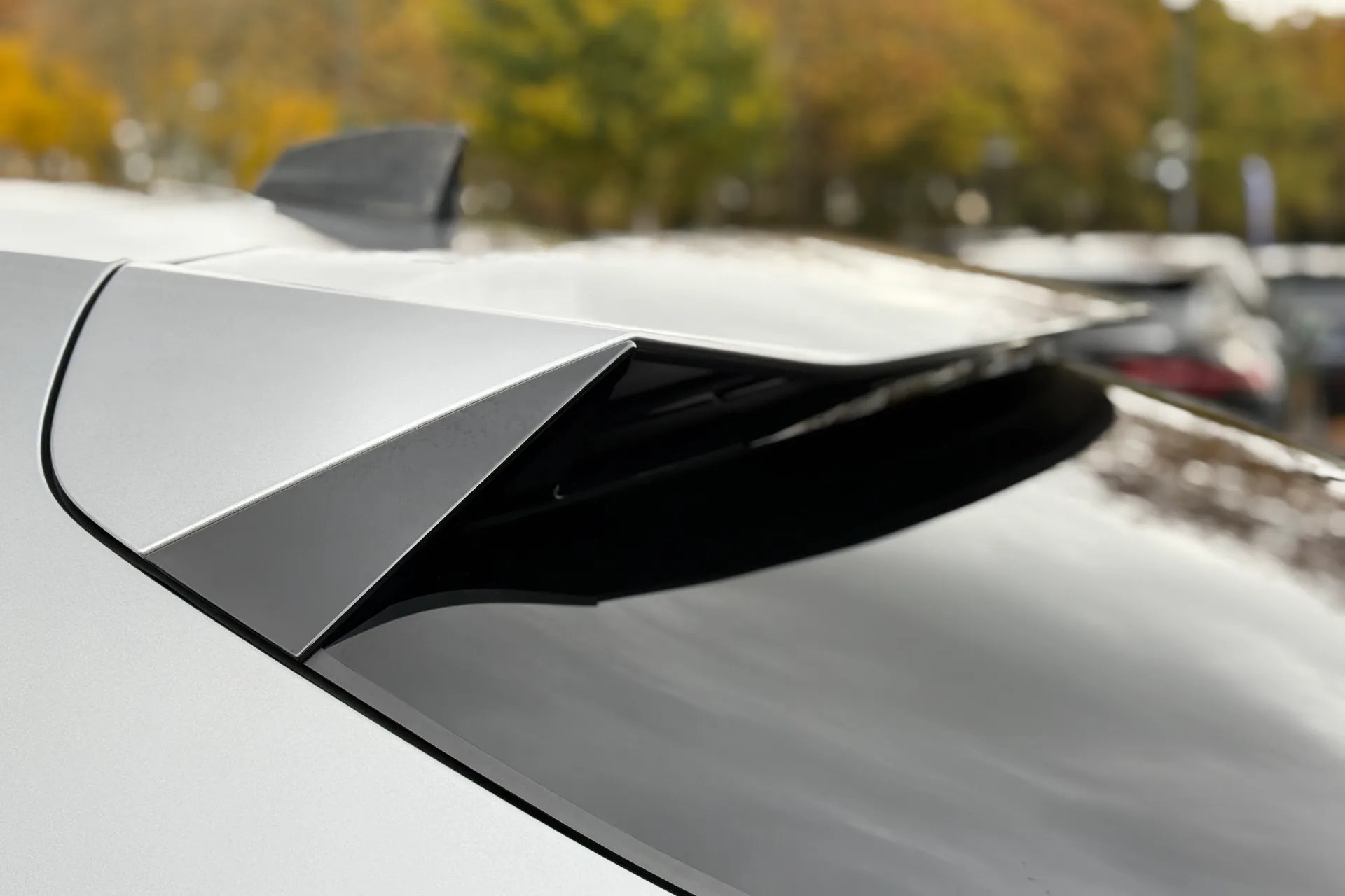 Jaguar I-PACE thumbnail image number 19