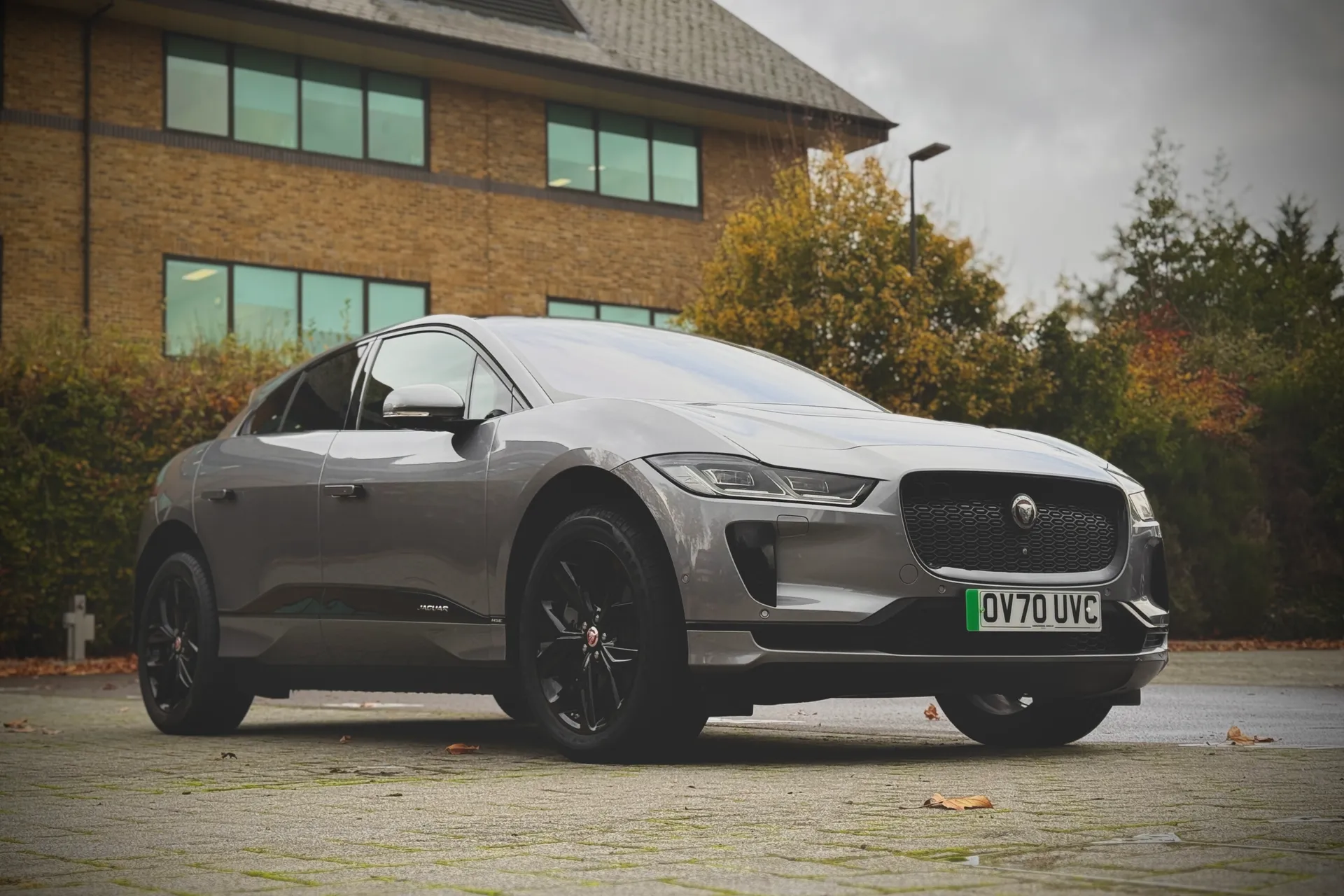 Jaguar I-PACE thumbnail image number 9