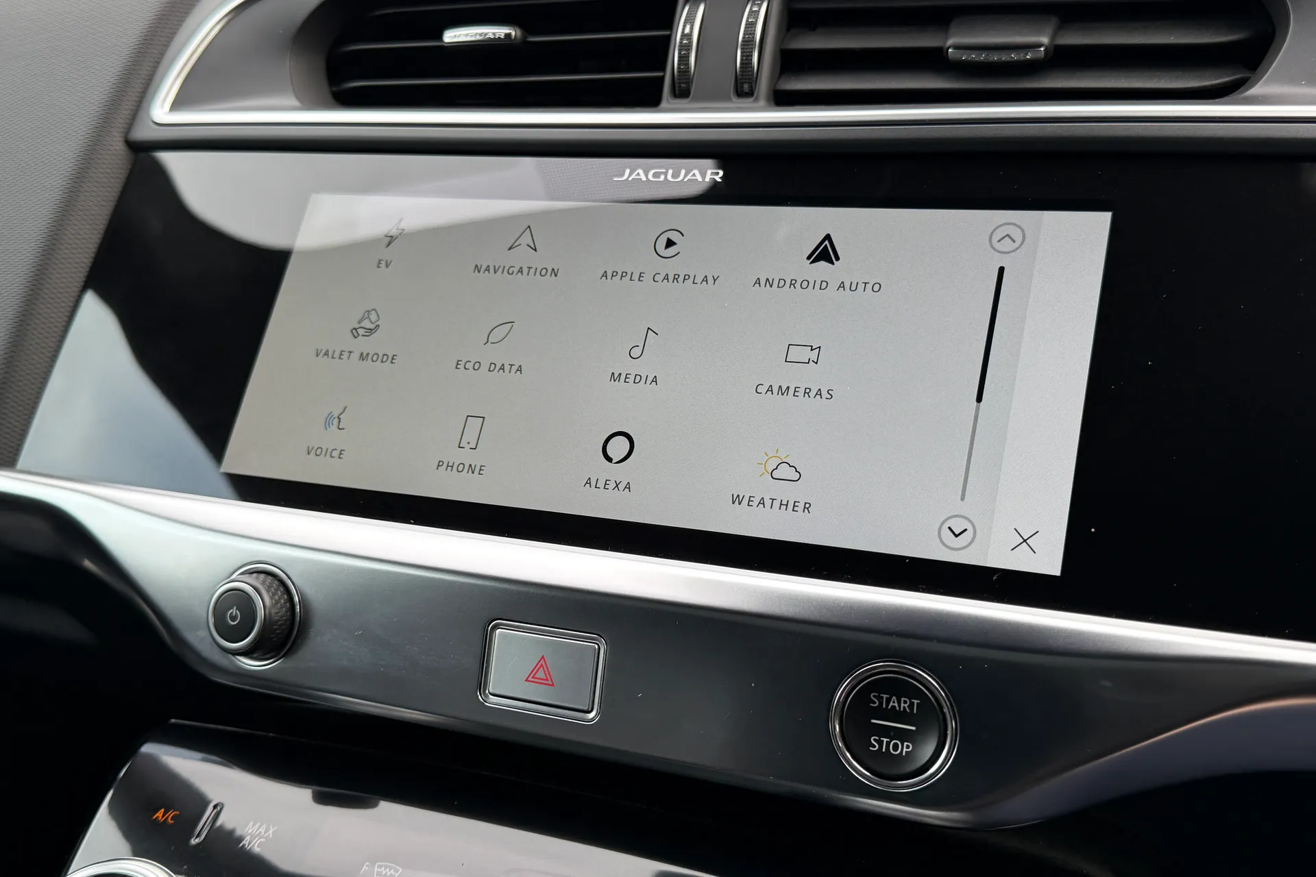 Jaguar I-PACE thumbnail image number 53