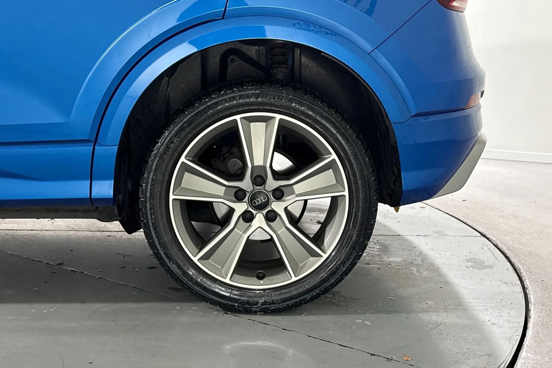 Audi Q2 thumbnail image number 14