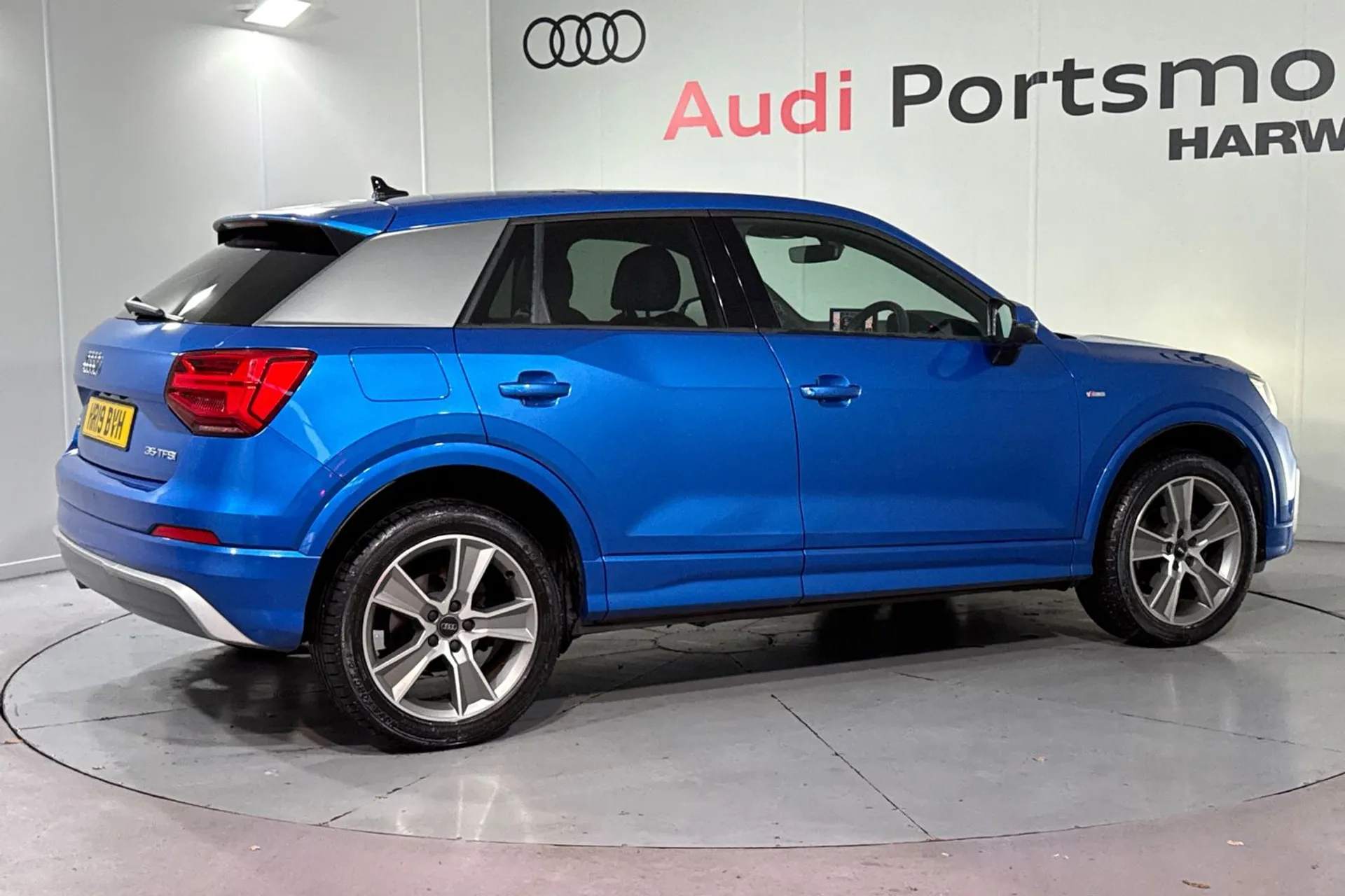 Audi Q2 thumbnail image number 8
