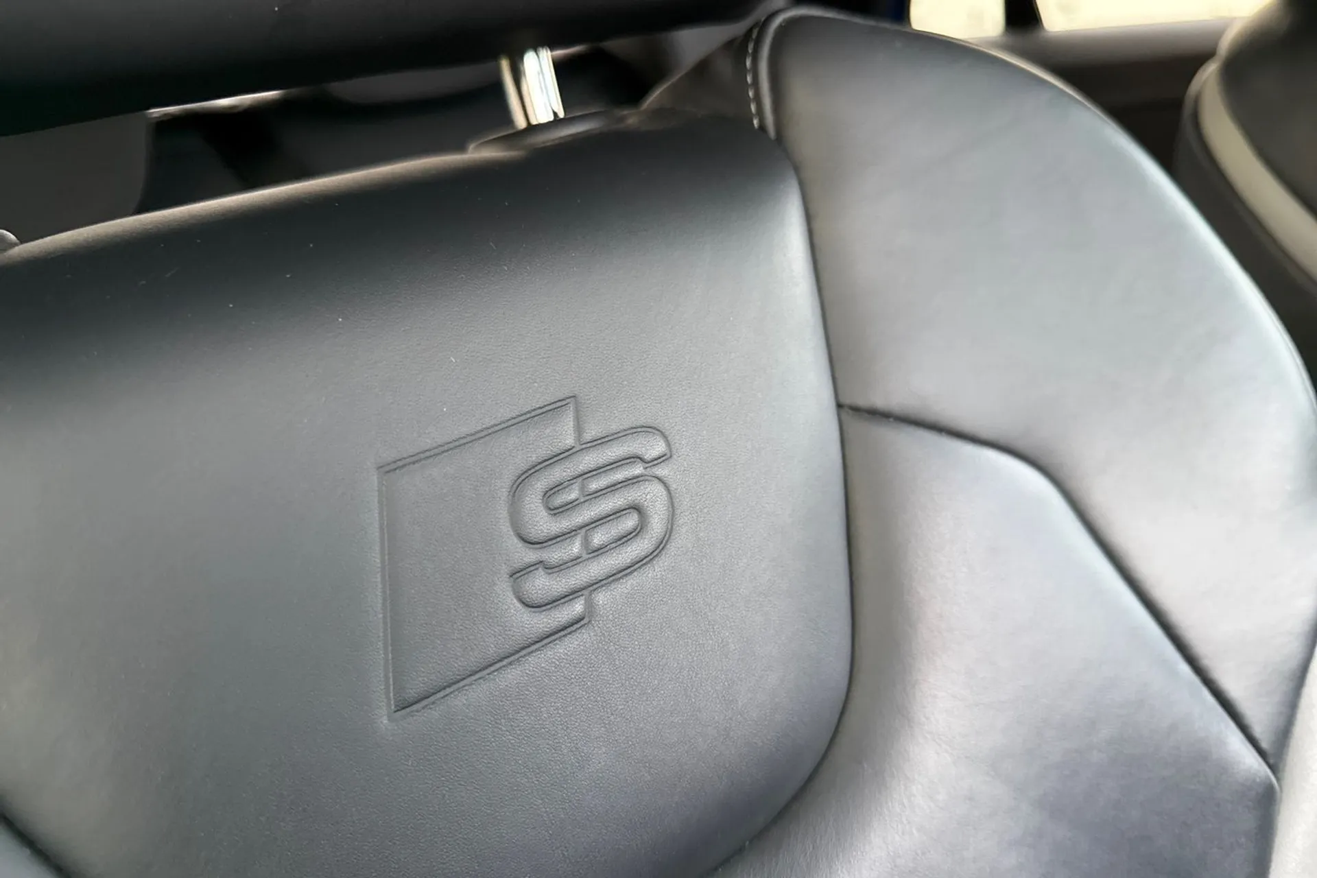 Audi Q2 thumbnail image number 51