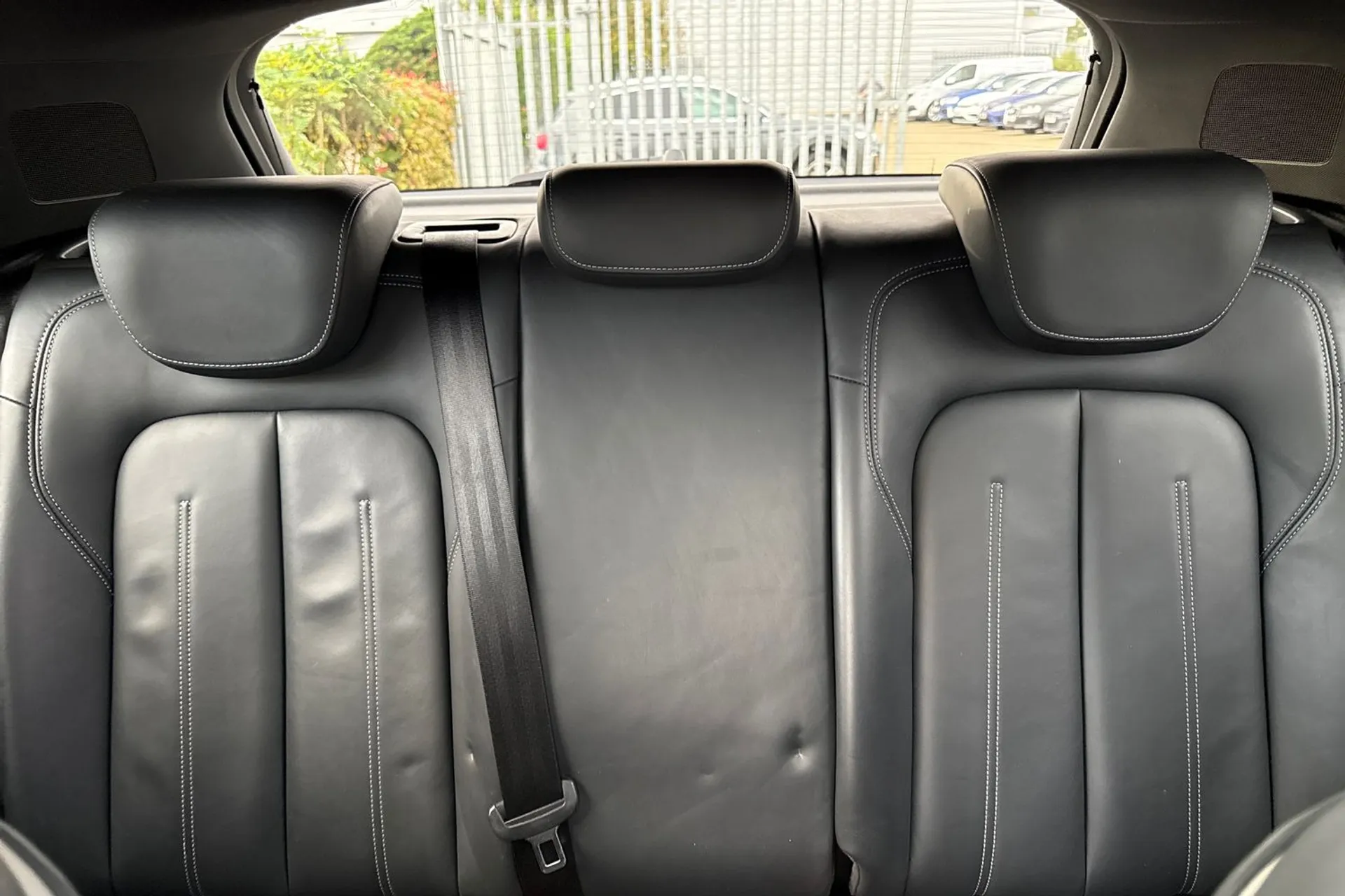 Audi Q2 thumbnail image number 39