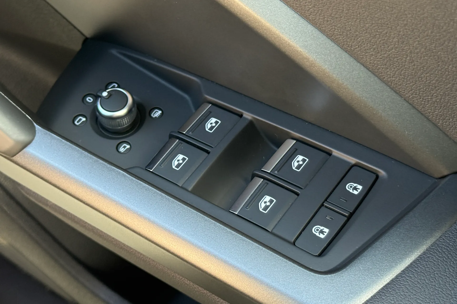 Audi Q3 thumbnail image number 22