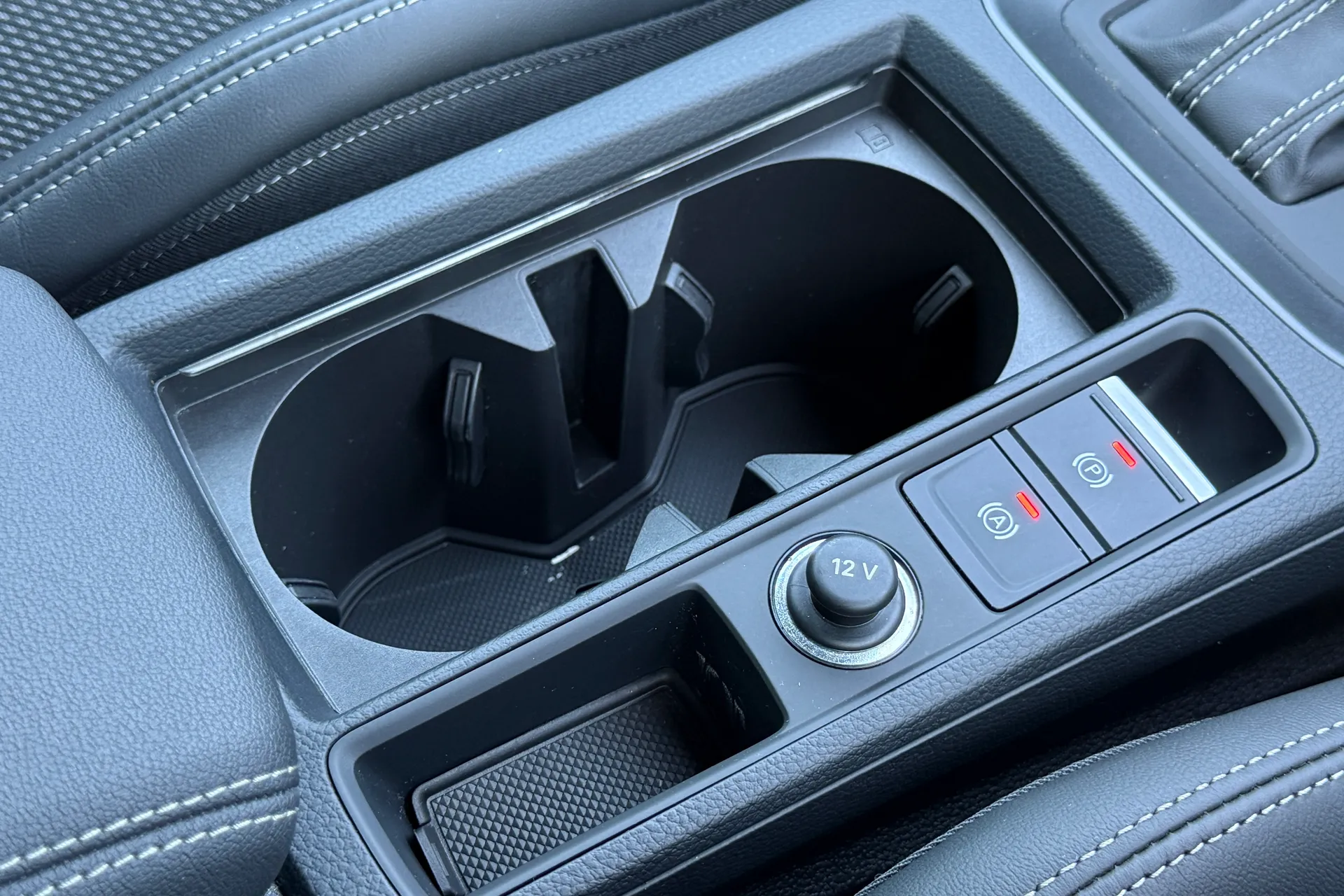 Audi Q3 thumbnail image number 44