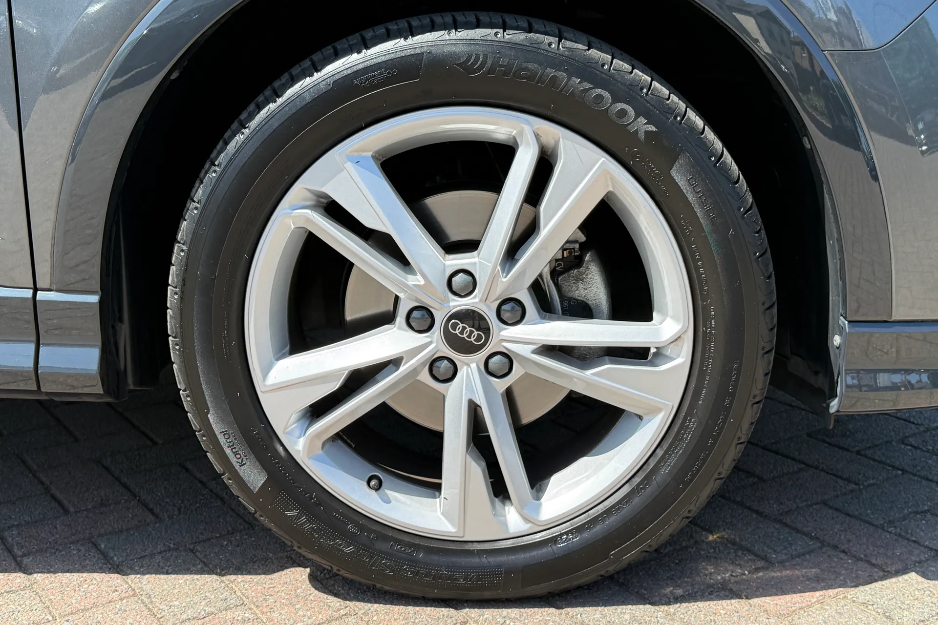 Audi Q3 thumbnail image number 51