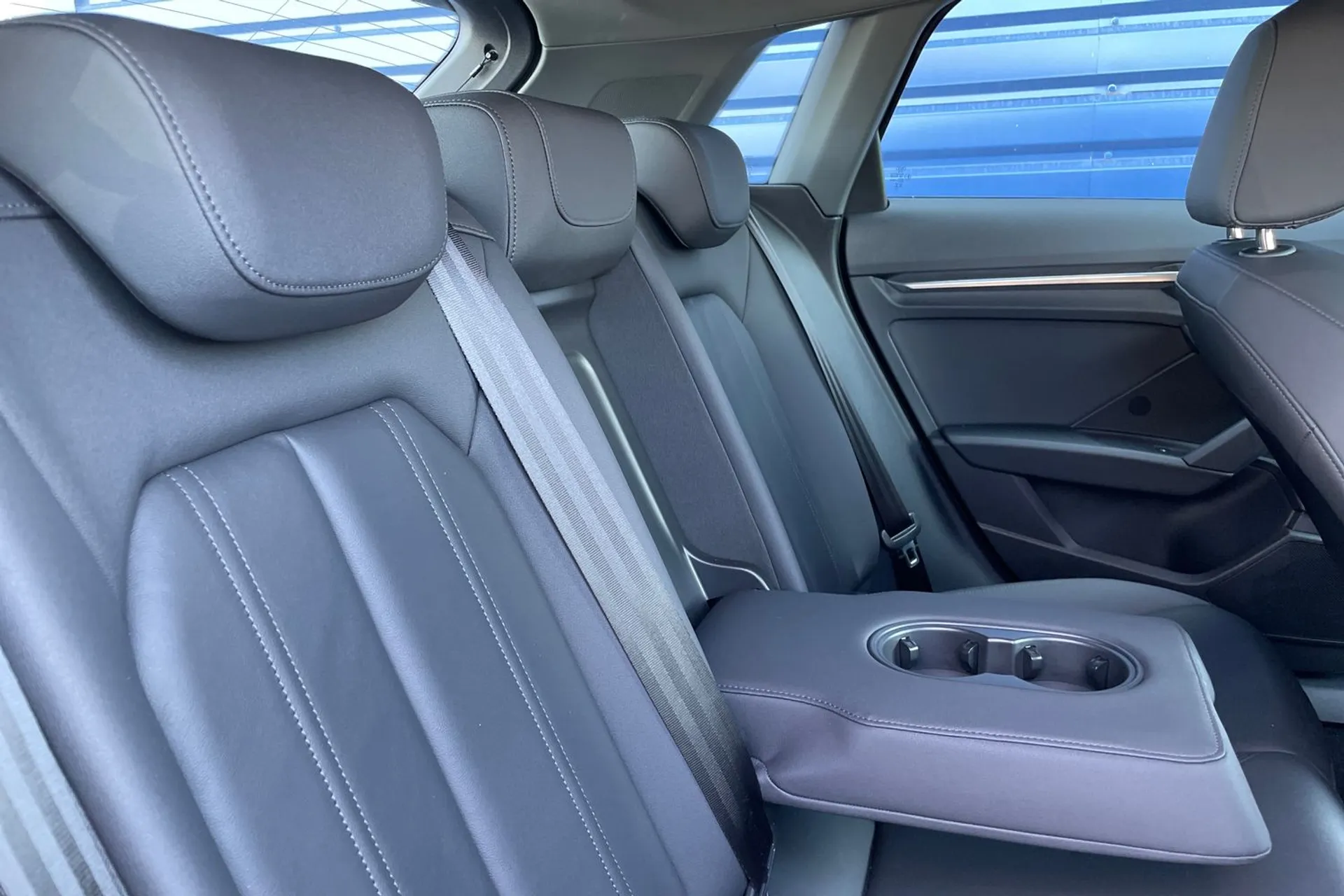 Audi A3 thumbnail image number 21
