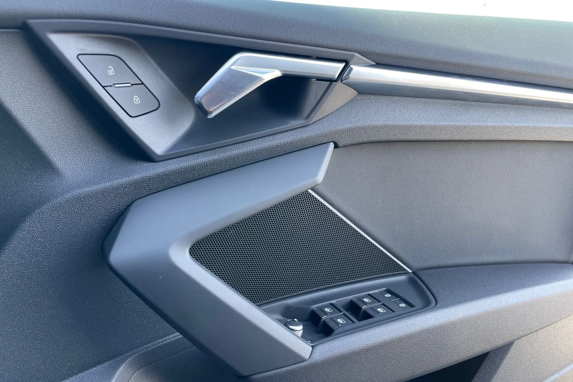 Audi A3 thumbnail image number 45