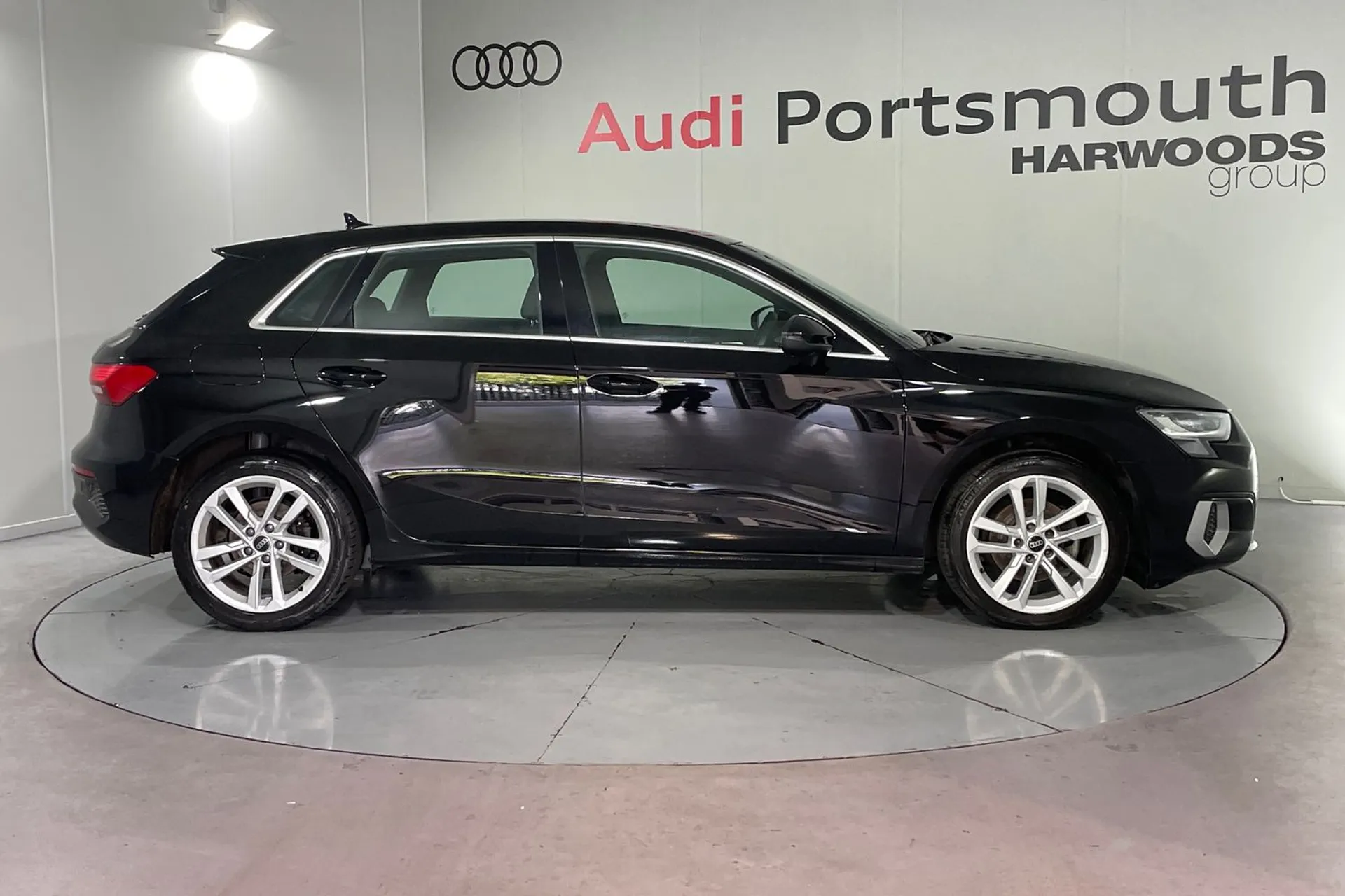 Audi A3 thumbnail image number 2