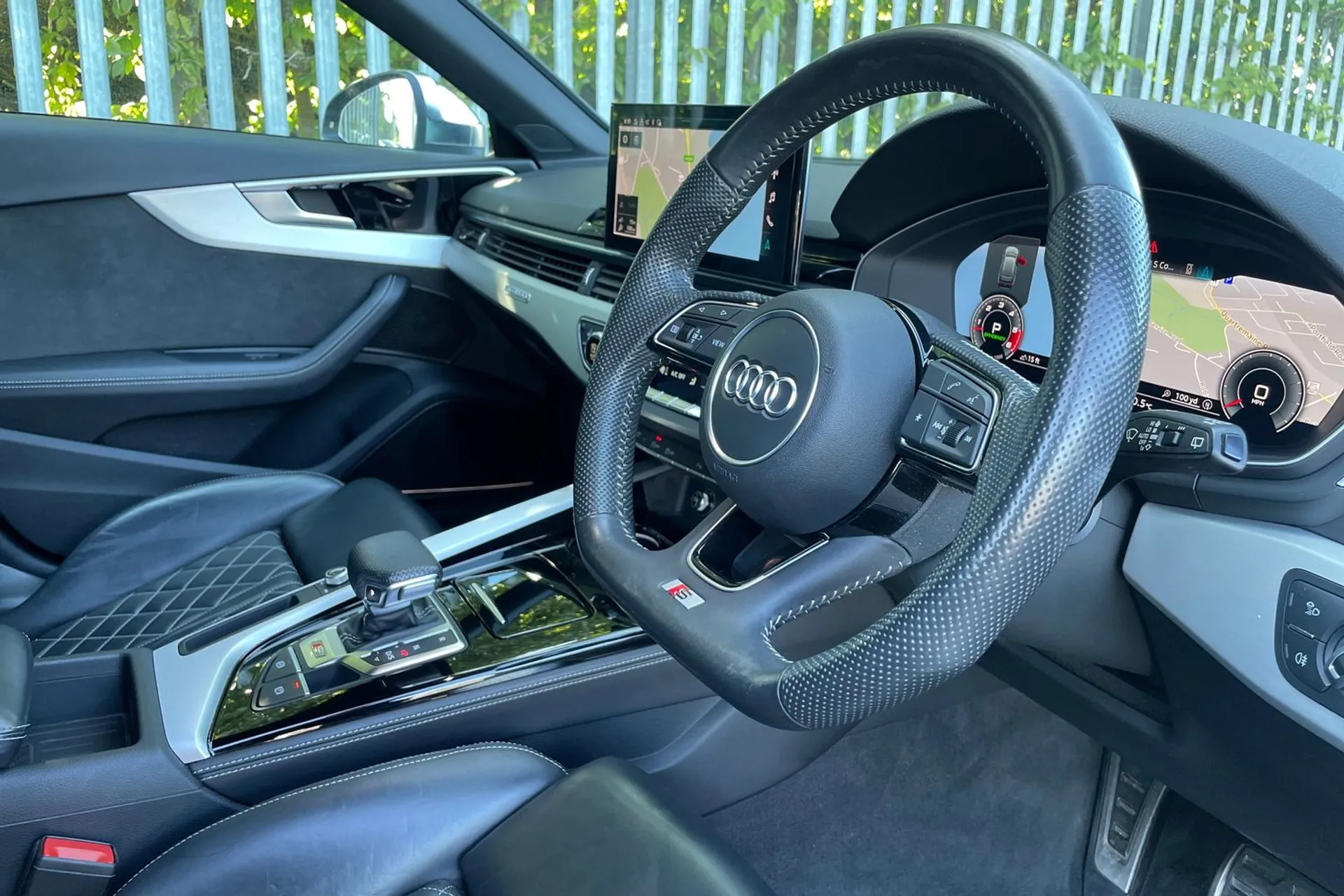 Audi A4 thumbnail image number 25