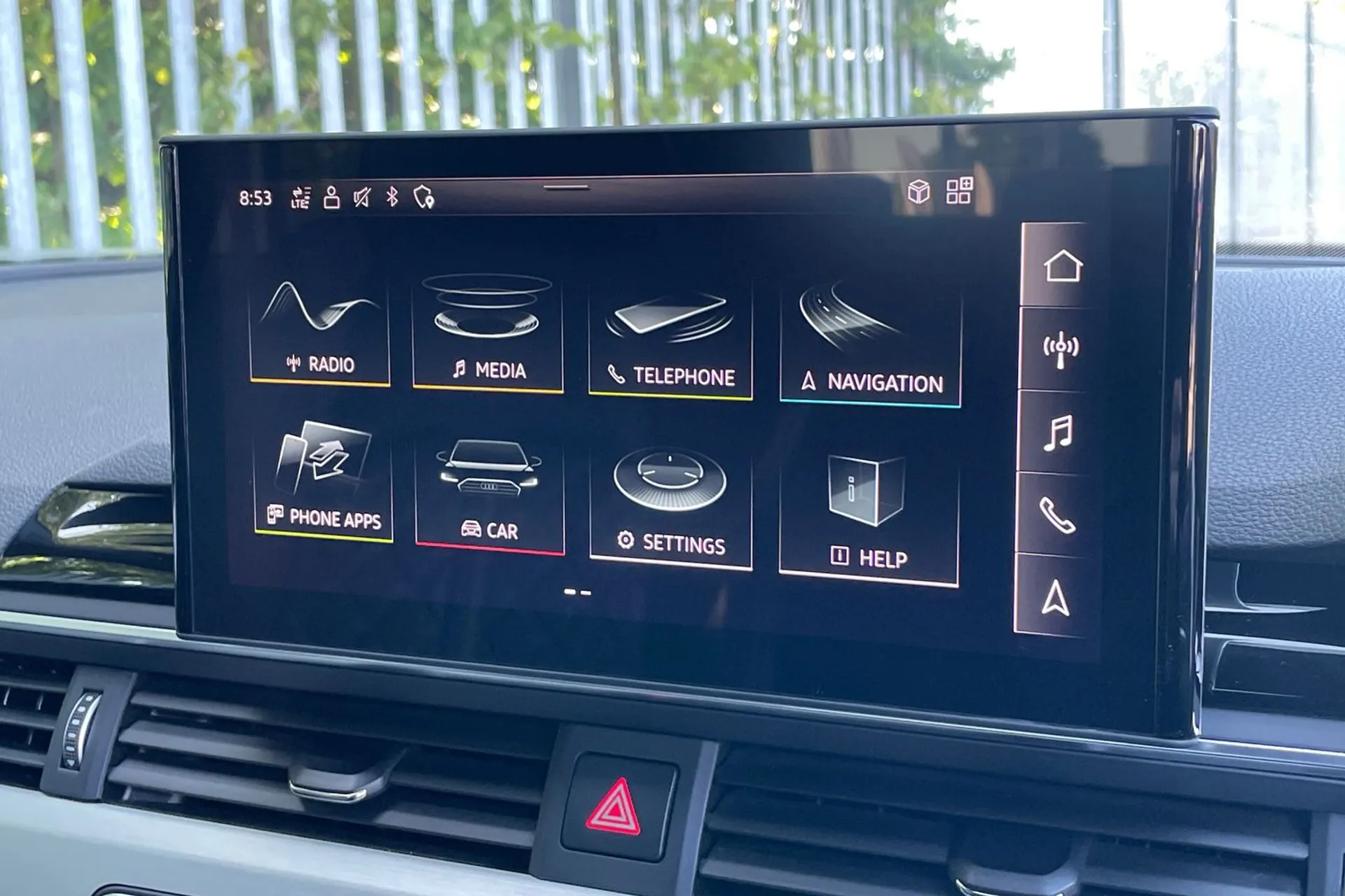 Audi A4 thumbnail image number 39