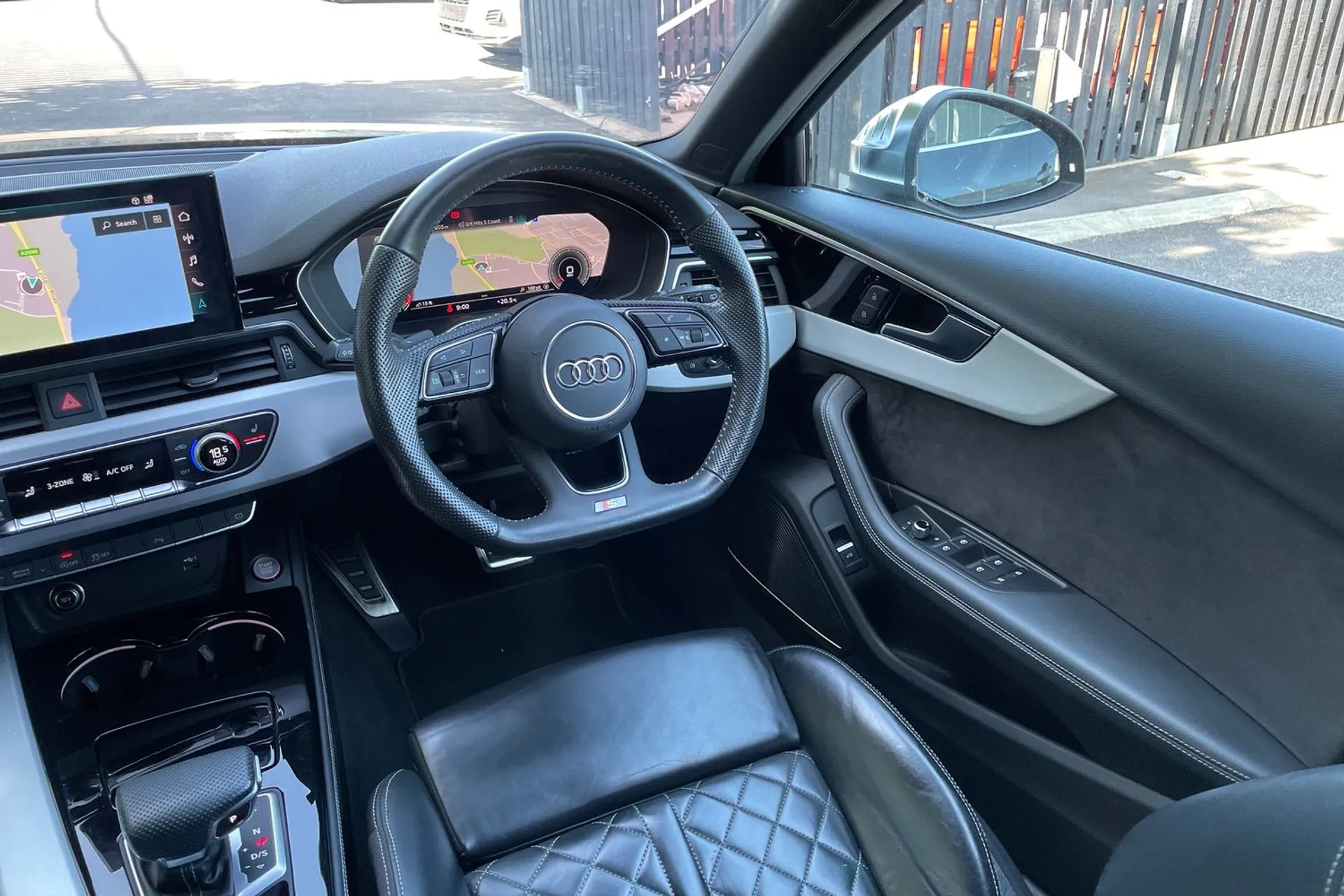 Audi A4 thumbnail image number 34
