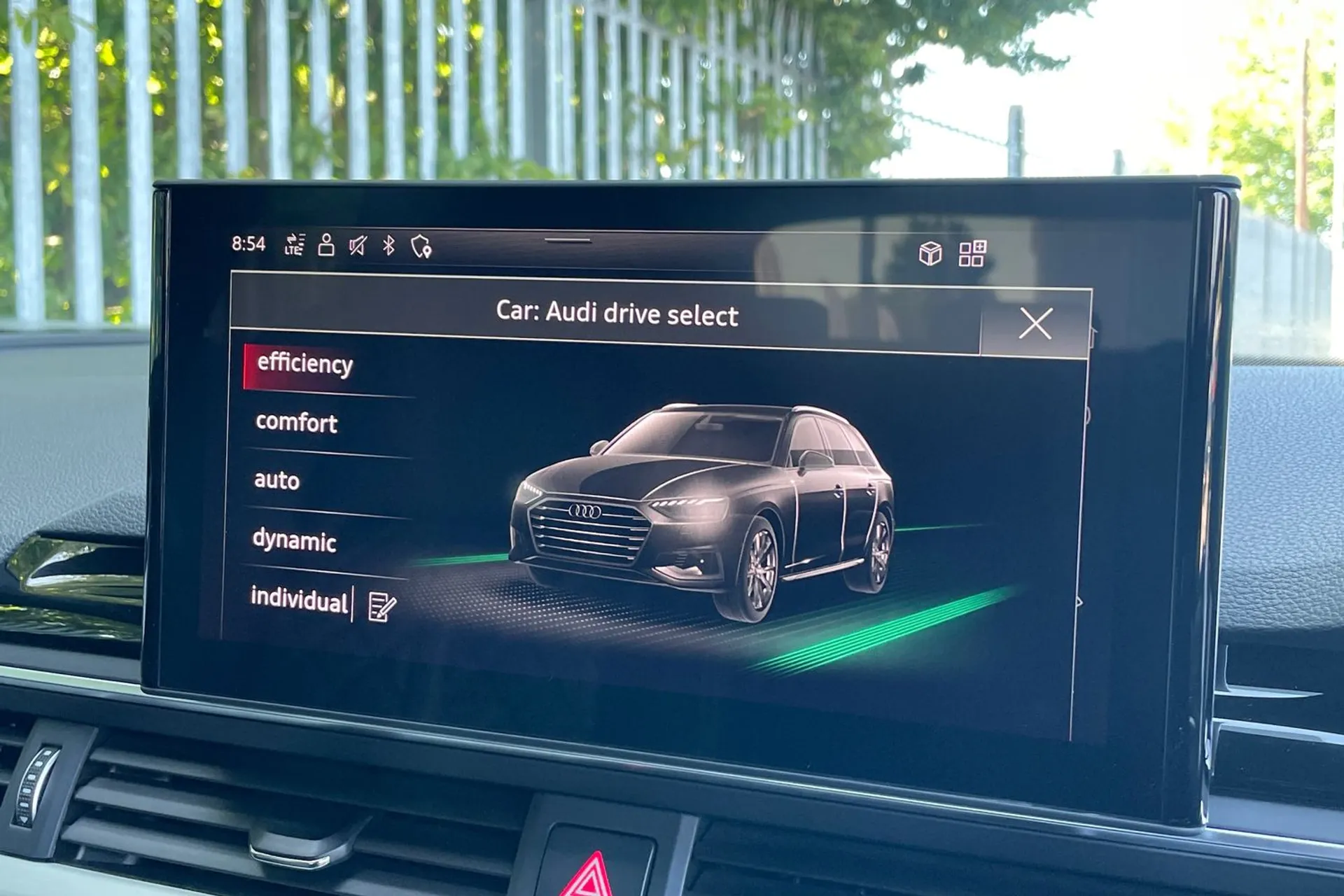 Audi A4 thumbnail image number 26