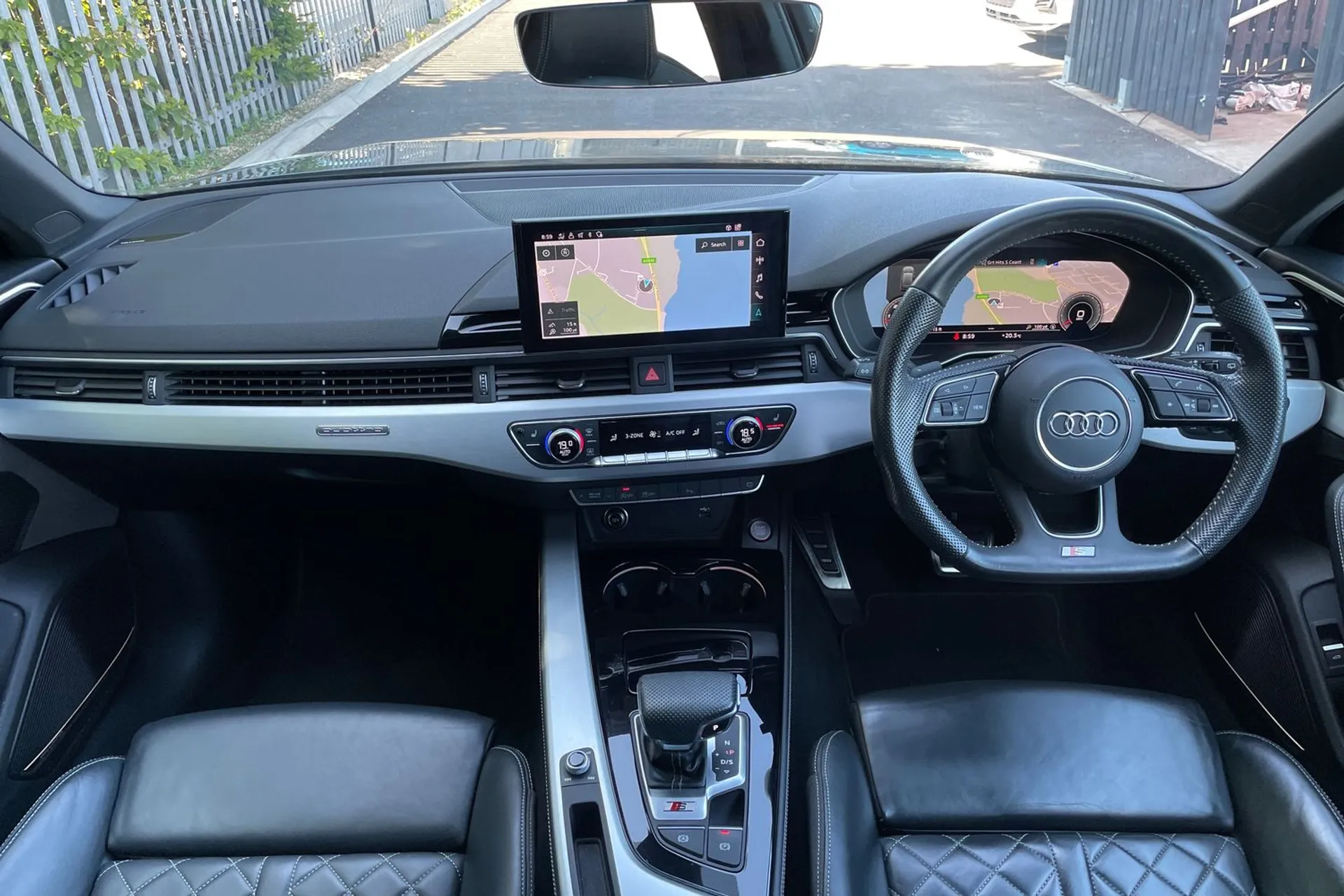 Audi A4 thumbnail image number 3