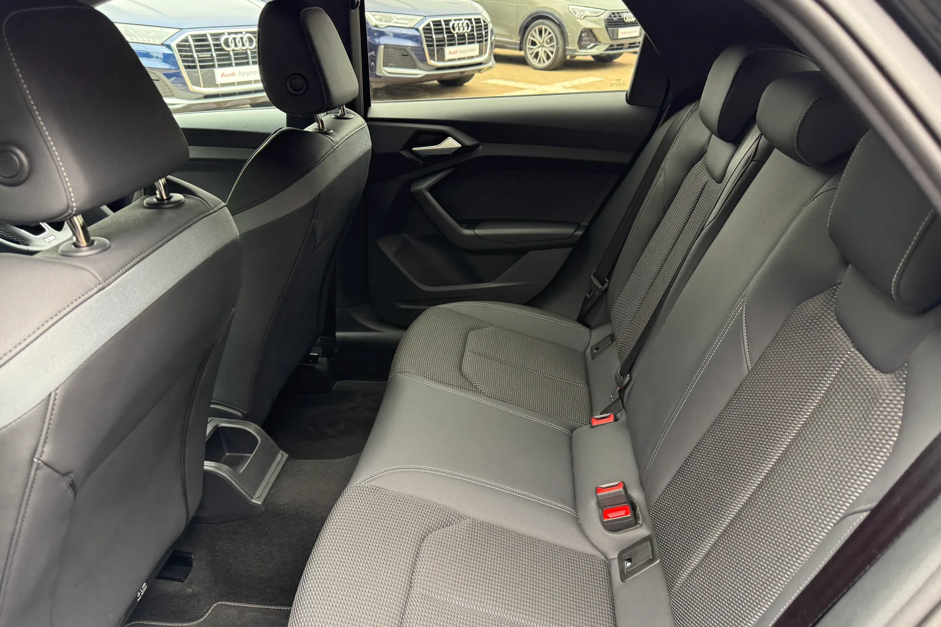 Audi A1 thumbnail image number 45