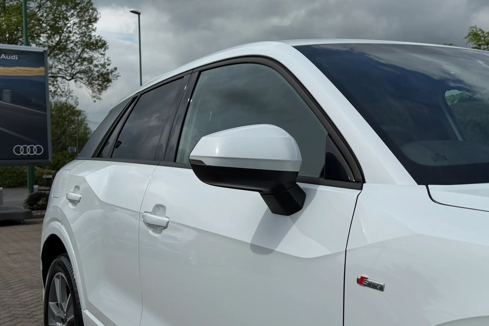 Audi Q2 thumbnail image number 43