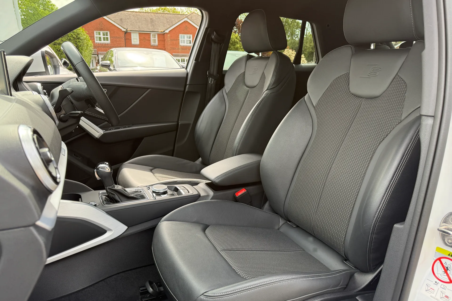 Audi Q2 thumbnail image number 26