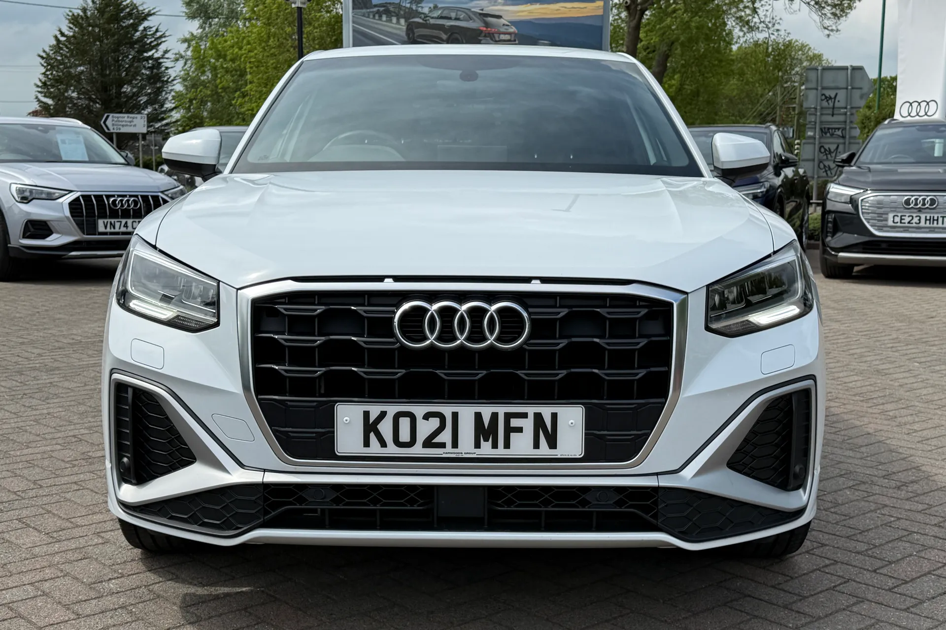 Audi Q2 thumbnail image number 21