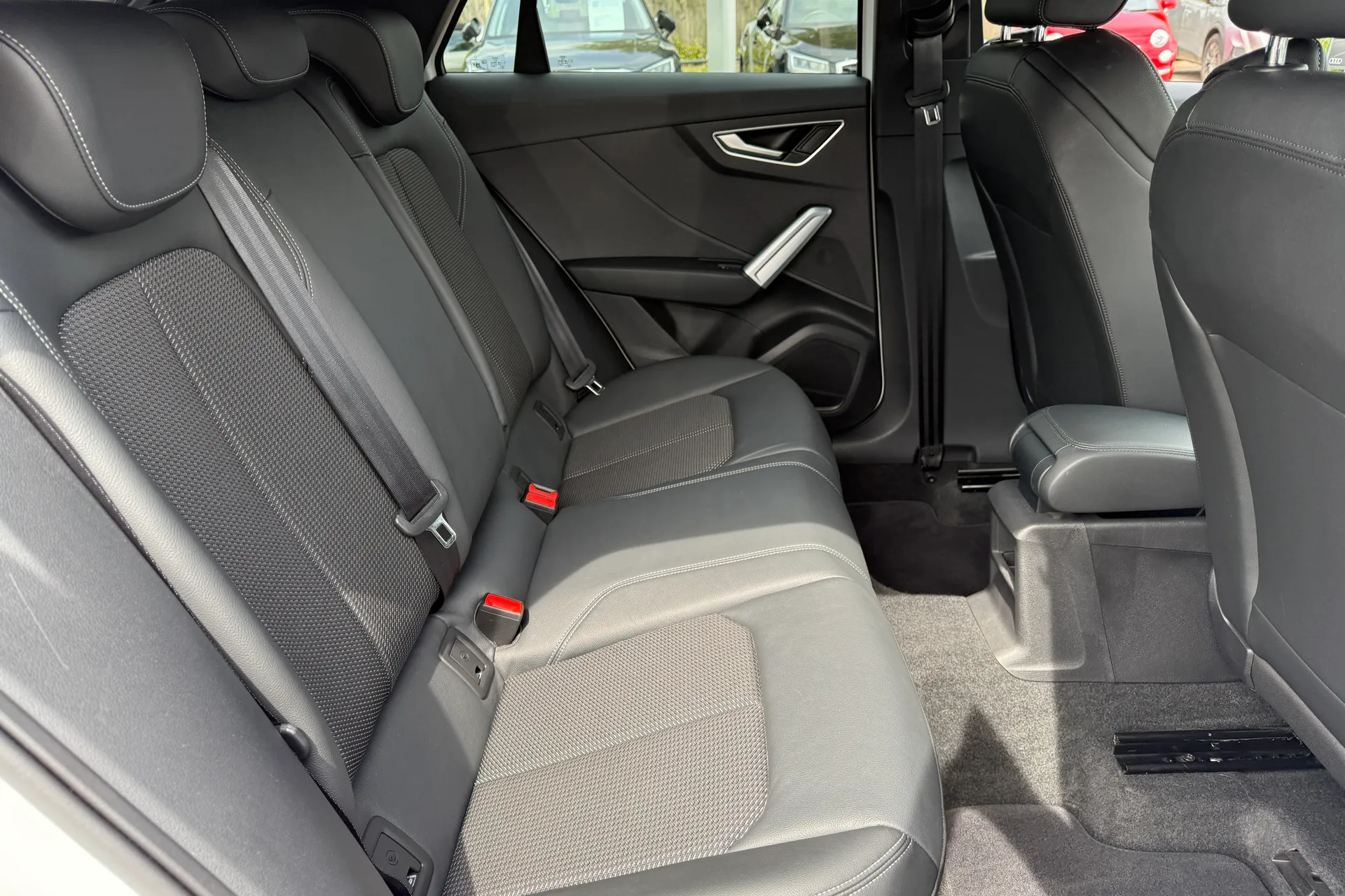 Audi Q2 thumbnail image number 41