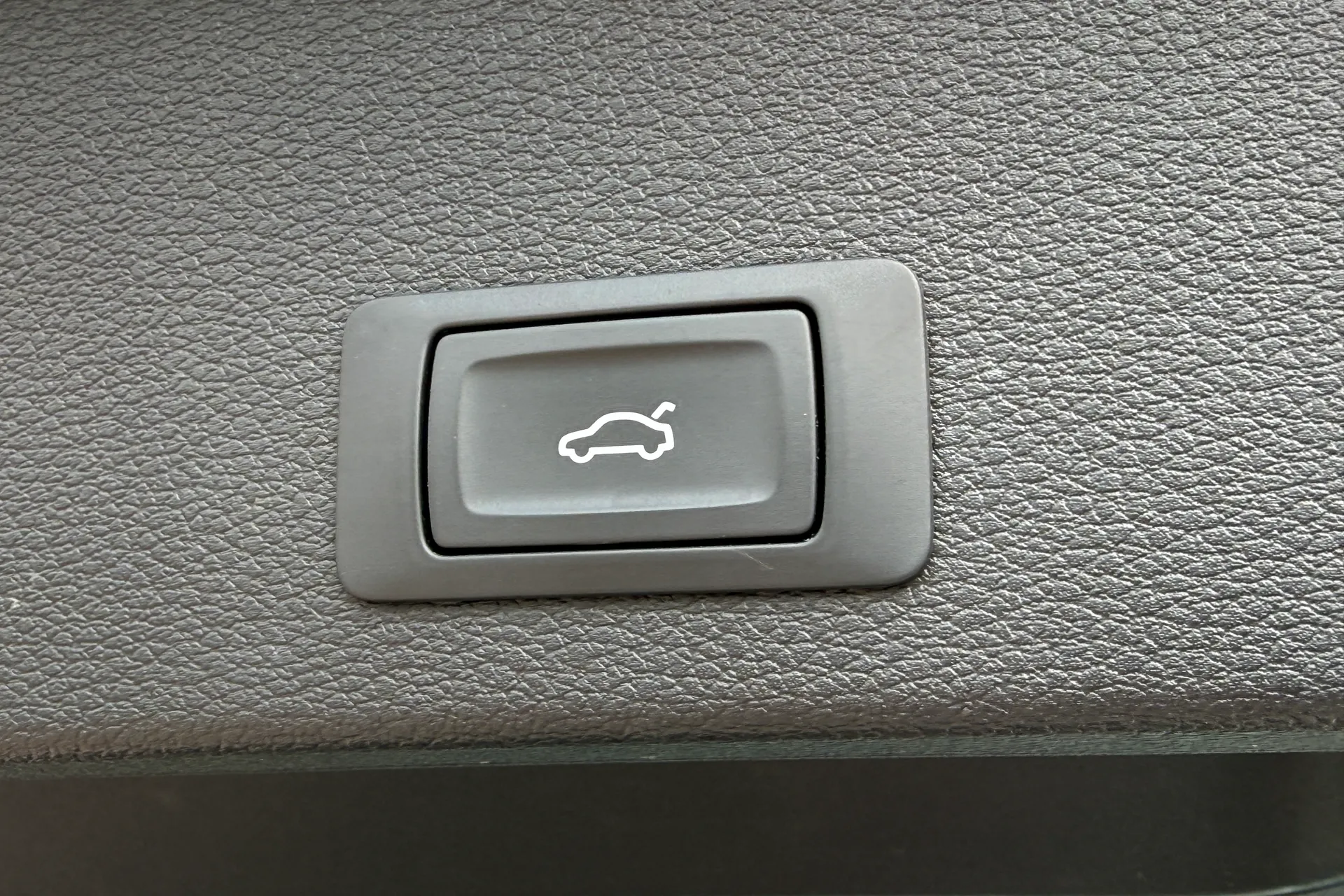 Audi Q2 thumbnail image number 33