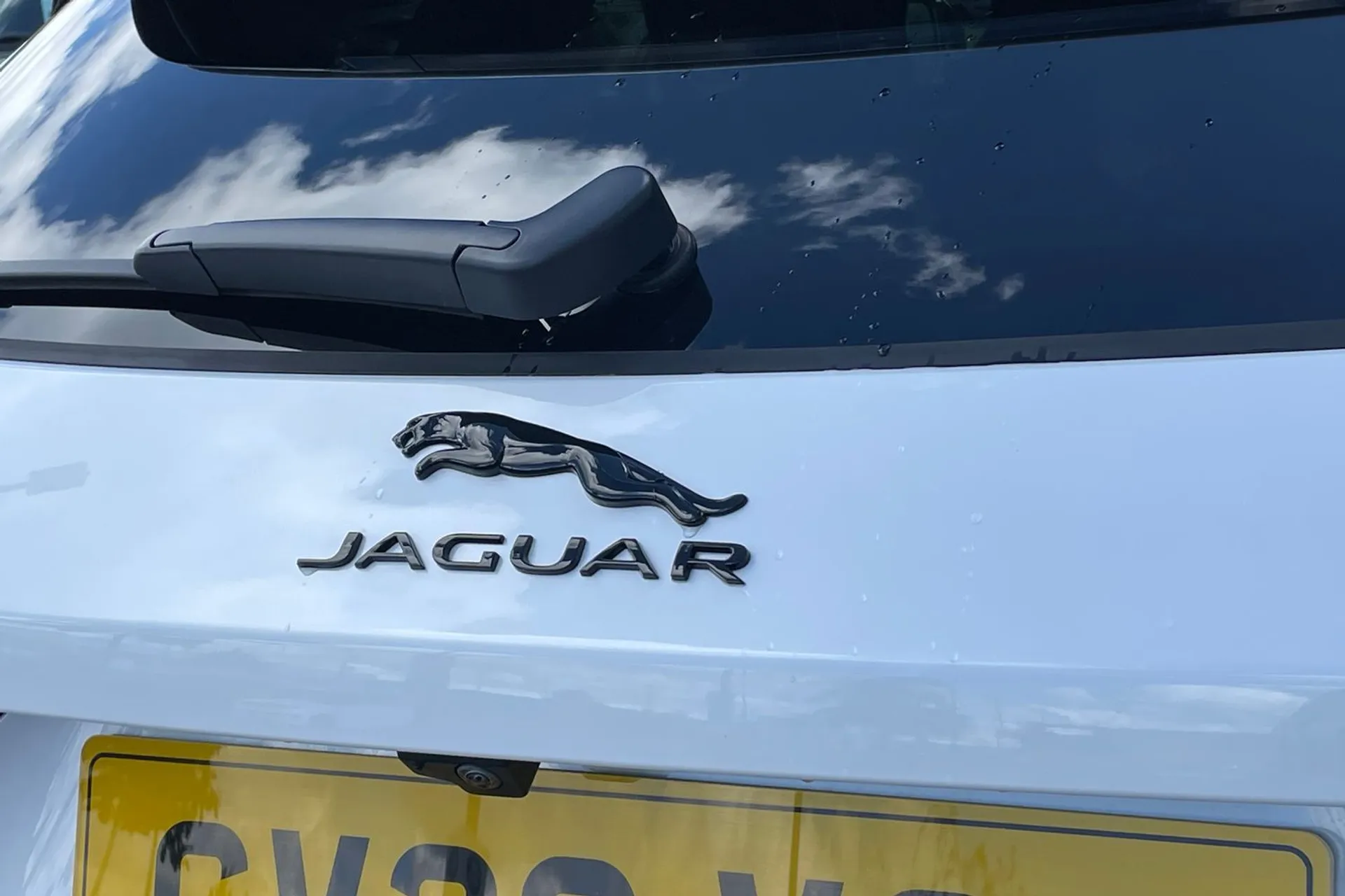 Jaguar F-PACE thumbnail image number 53