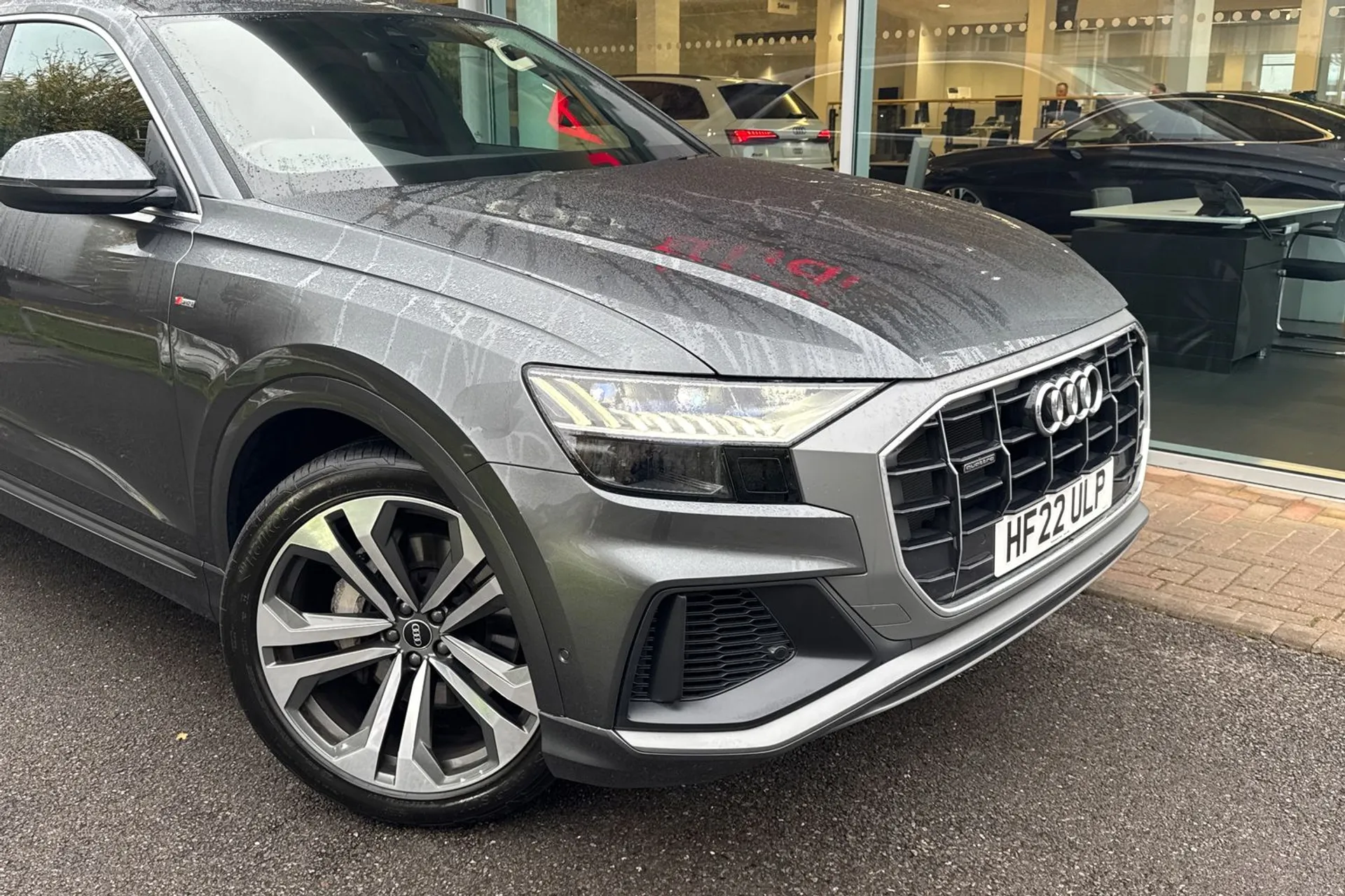 Audi Q8 thumbnail image number 6