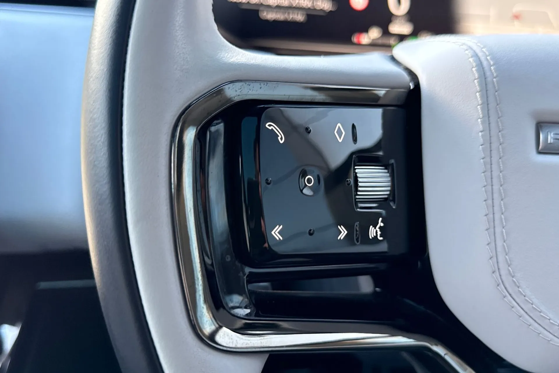 LAND ROVER RANGE ROVER SPORT thumbnail image number 29