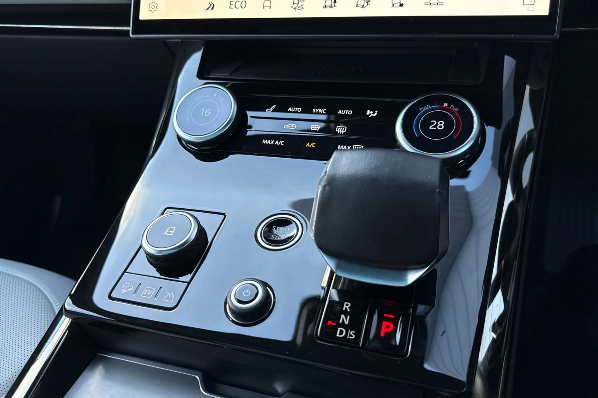 LAND ROVER RANGE ROVER SPORT thumbnail image number 57