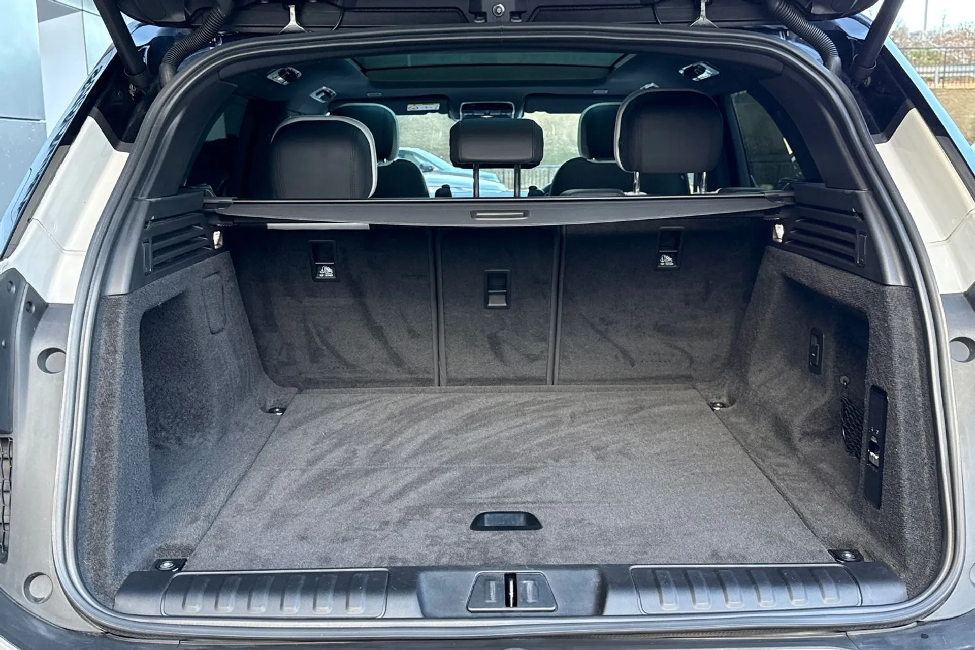 LAND ROVER RANGE ROVER SPORT thumbnail image number 44