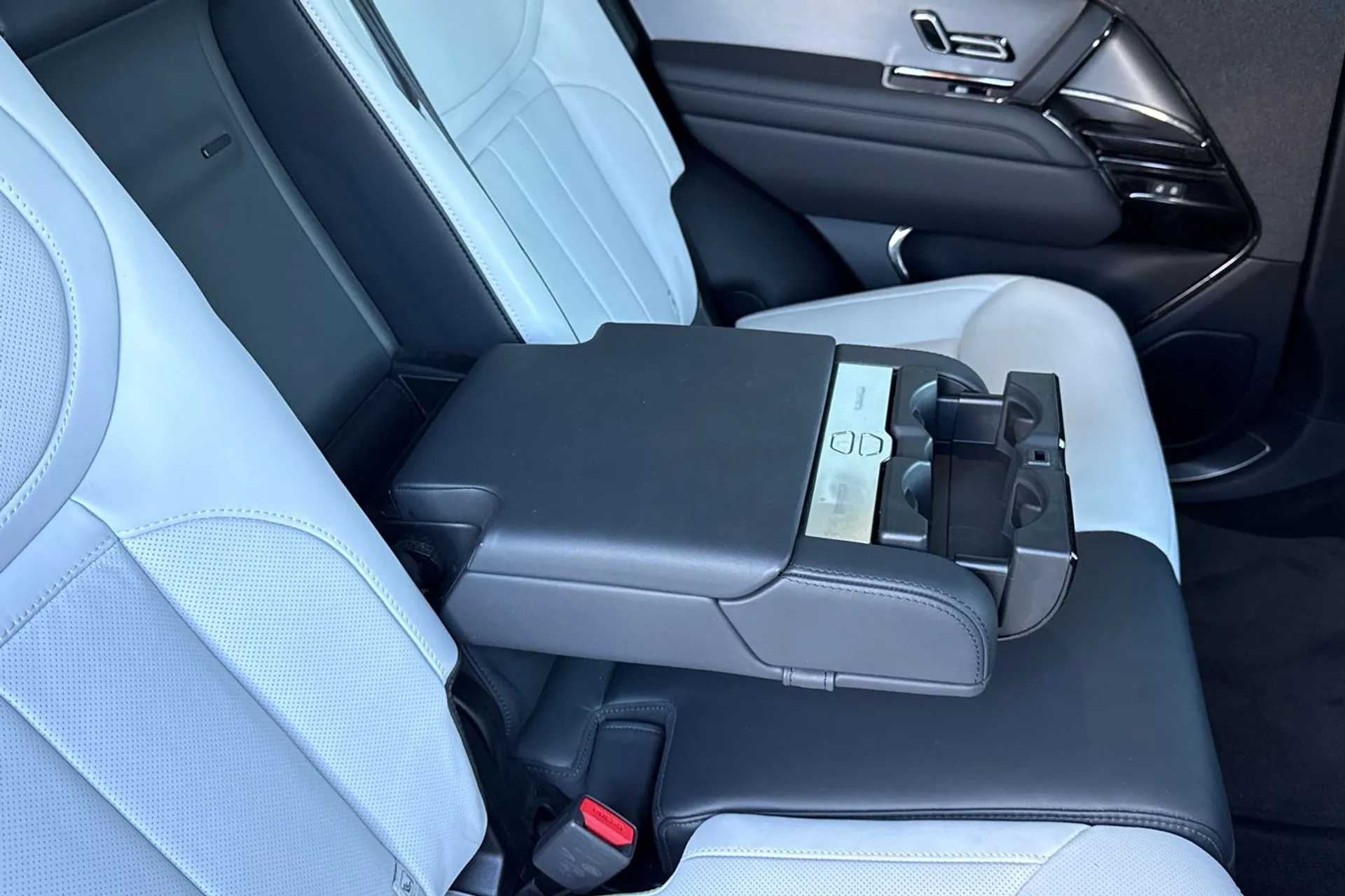 LAND ROVER RANGE ROVER SPORT thumbnail image number 37