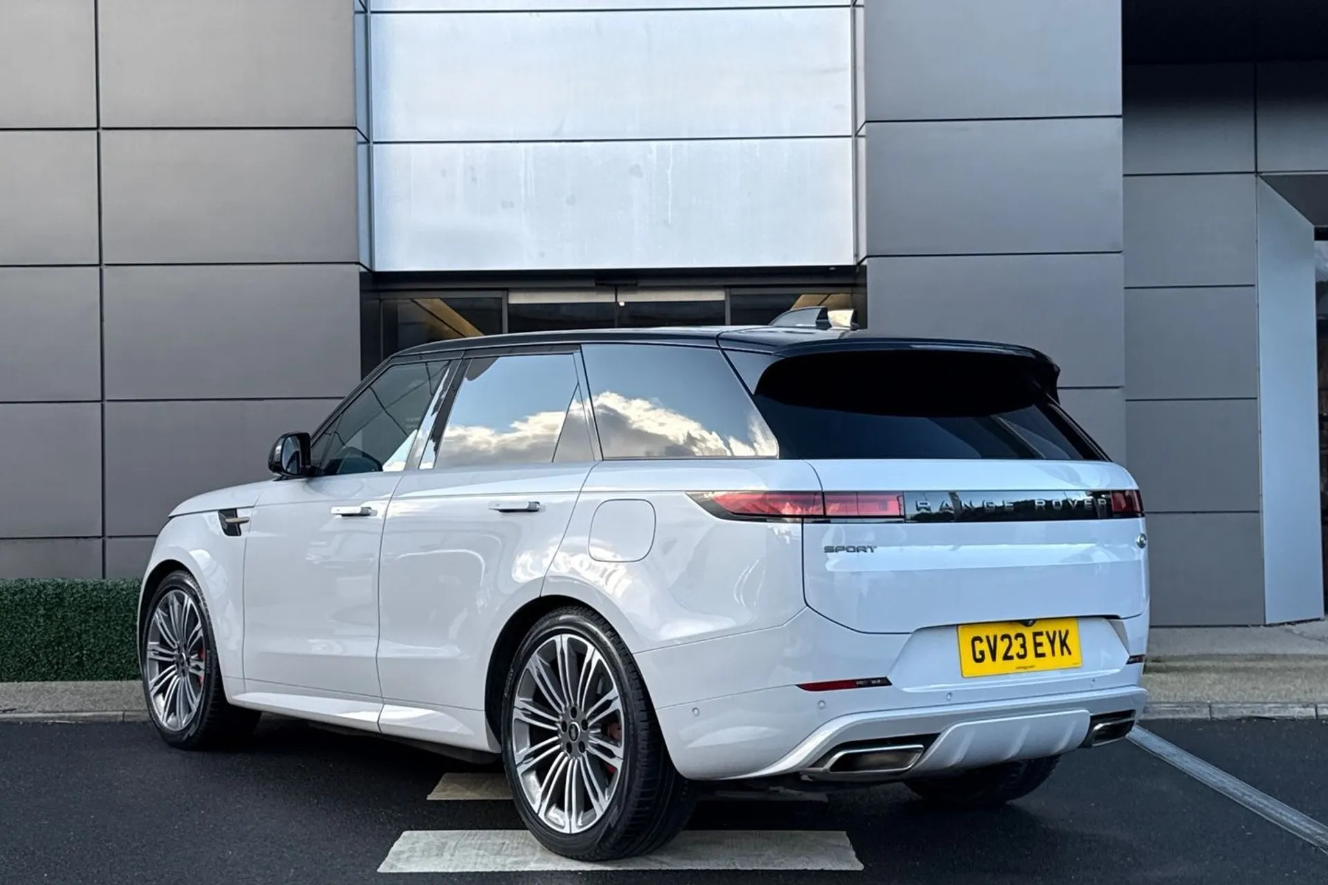 LAND ROVER RANGE ROVER SPORT thumbnail image number 15