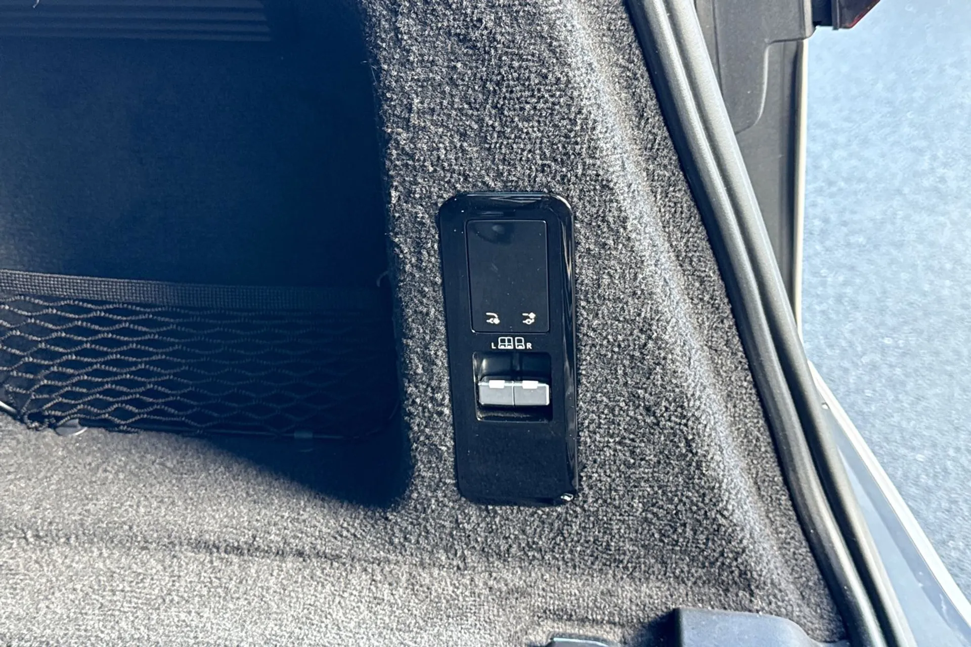 LAND ROVER RANGE ROVER SPORT thumbnail image number 46