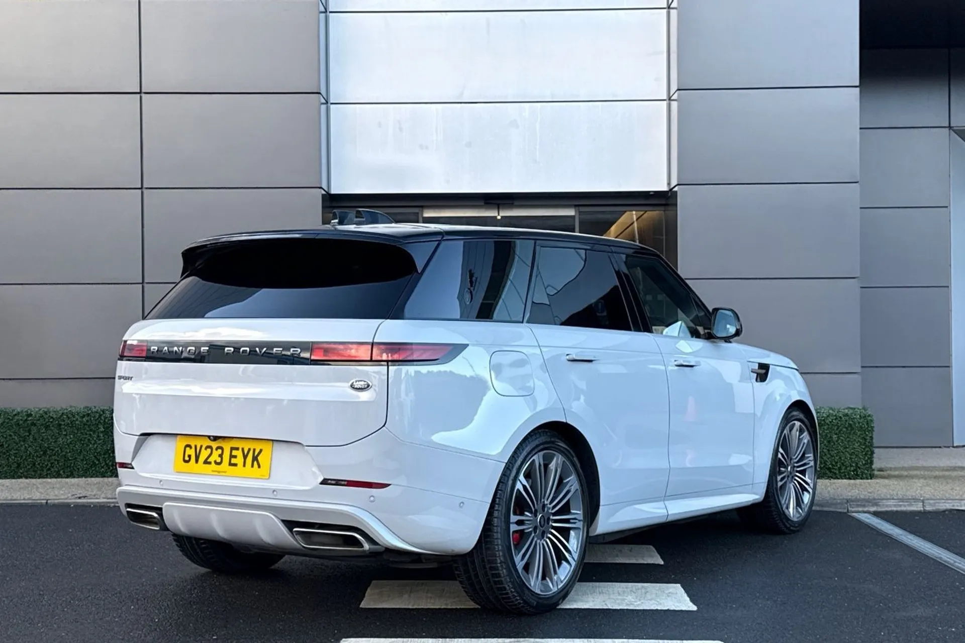 LAND ROVER RANGE ROVER SPORT thumbnail image number 12