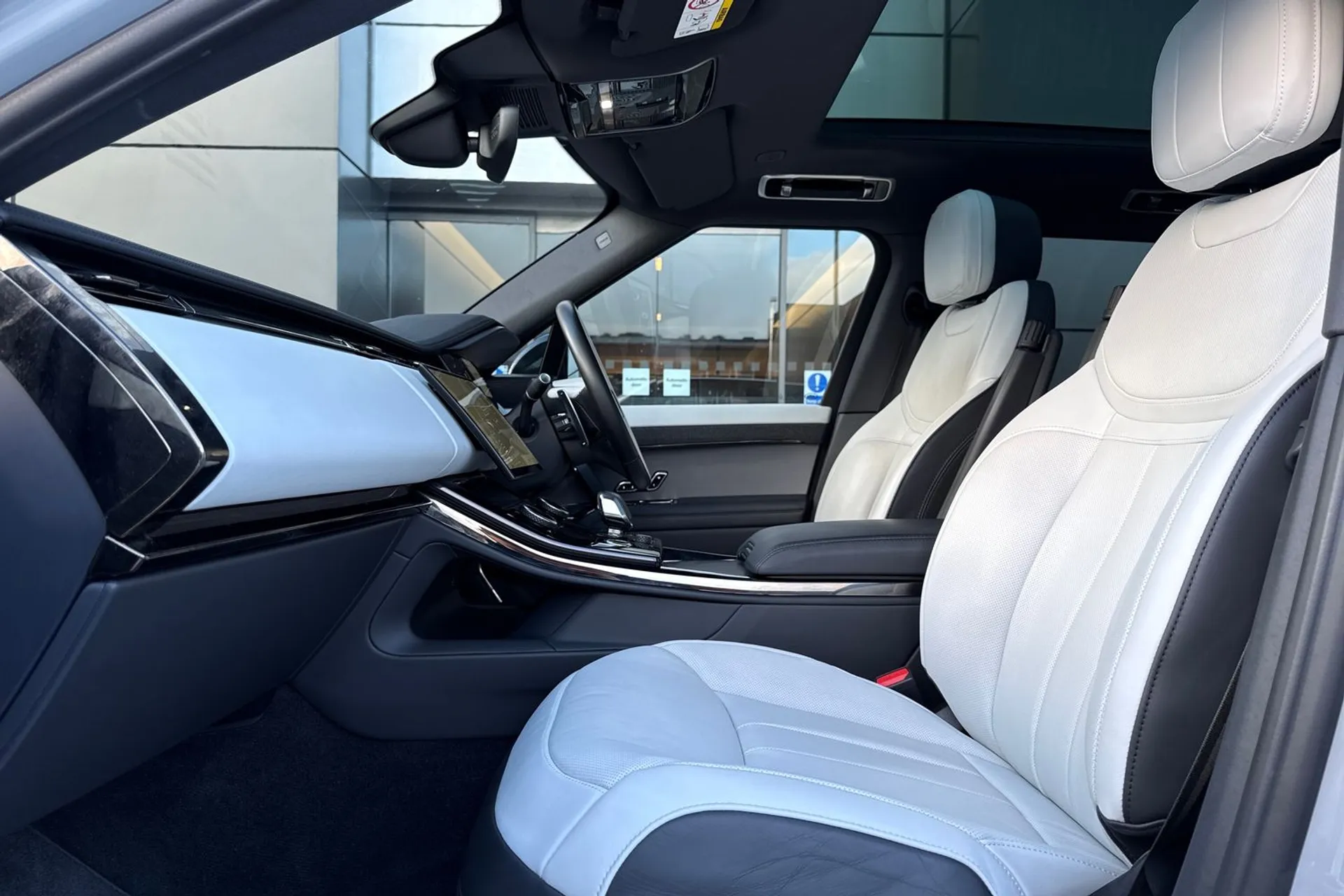 LAND ROVER RANGE ROVER SPORT thumbnail image number 53