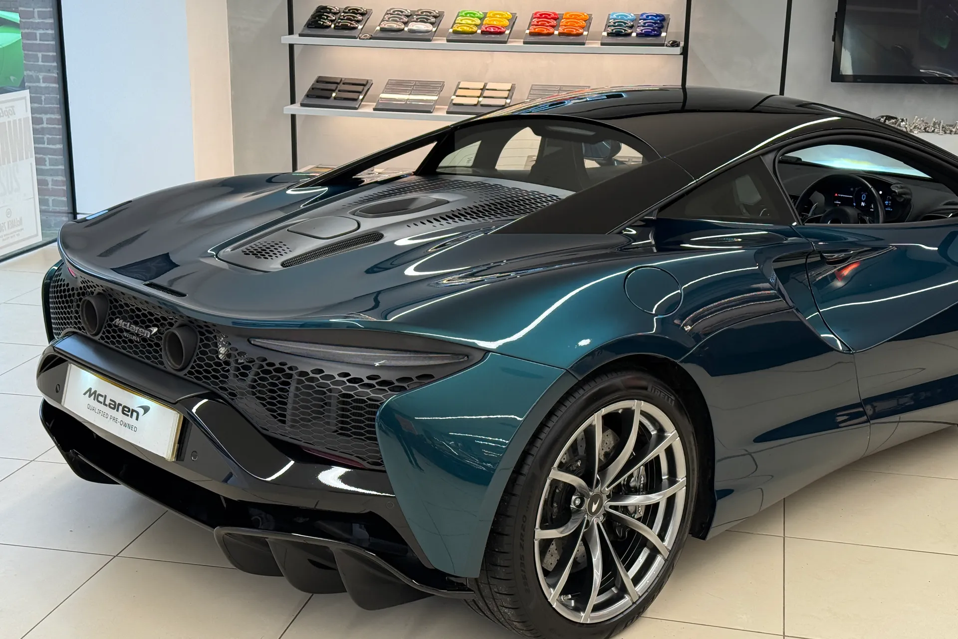 McLaren ARTURA thumbnail image number 42