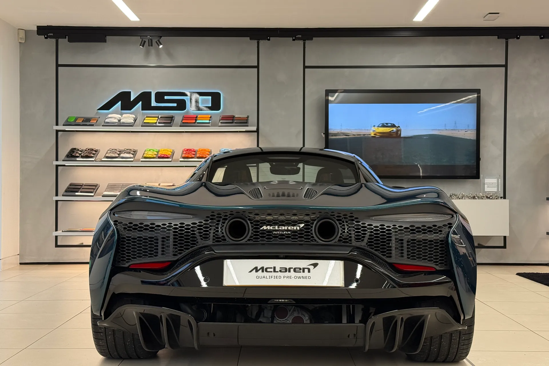 McLaren ARTURA thumbnail image number 39