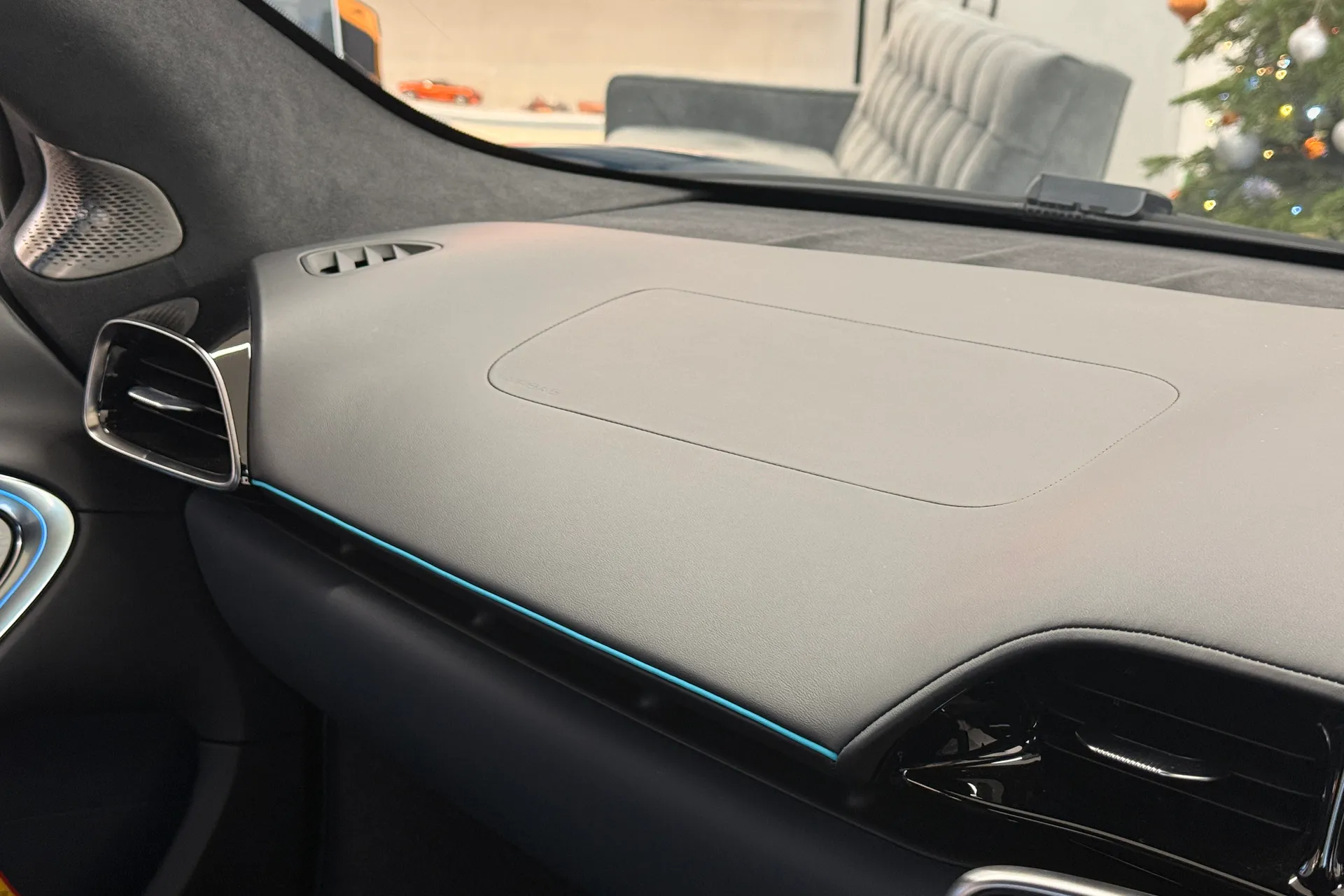 McLaren ARTURA thumbnail image number 16