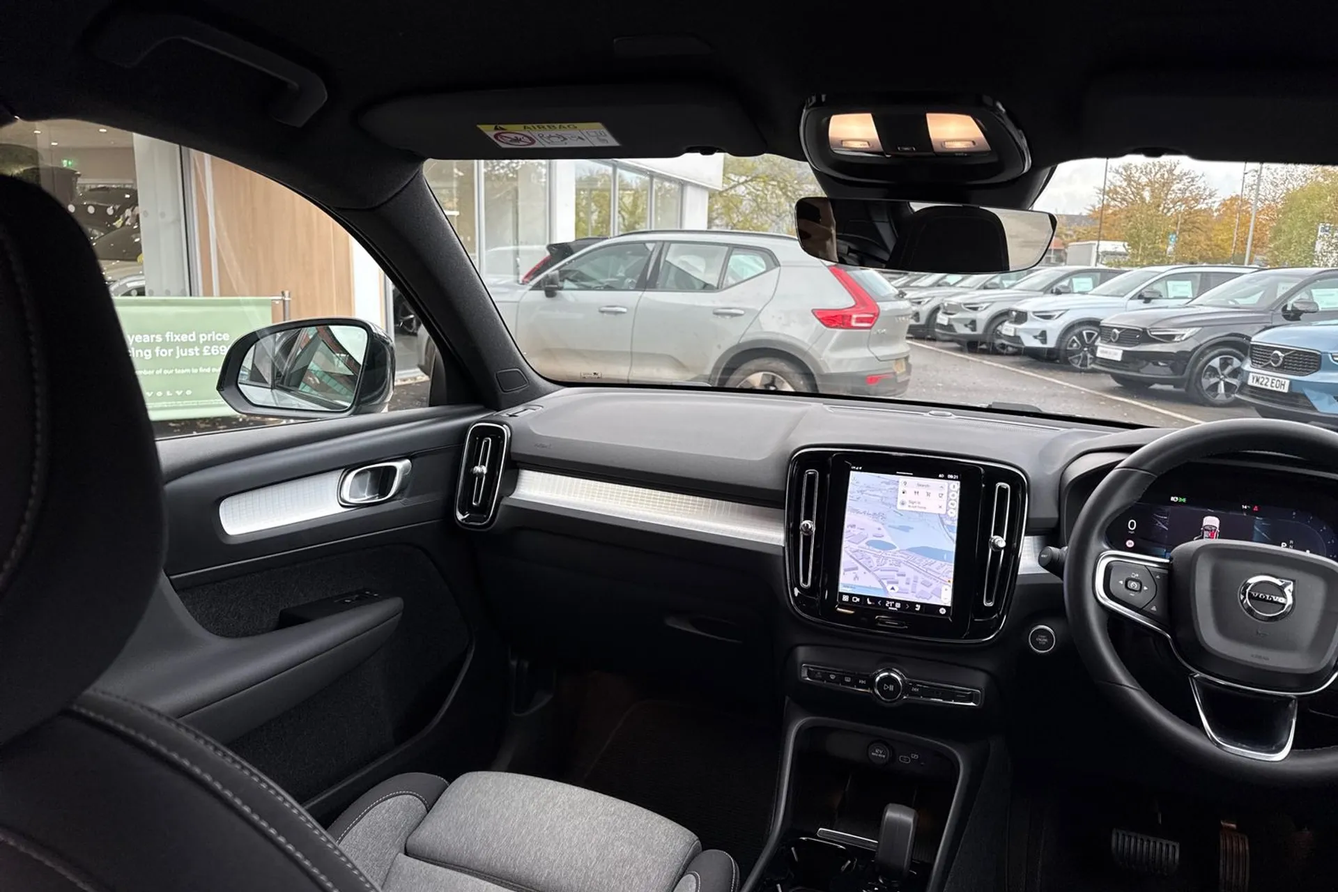 Volvo XC40 thumbnail image number 32