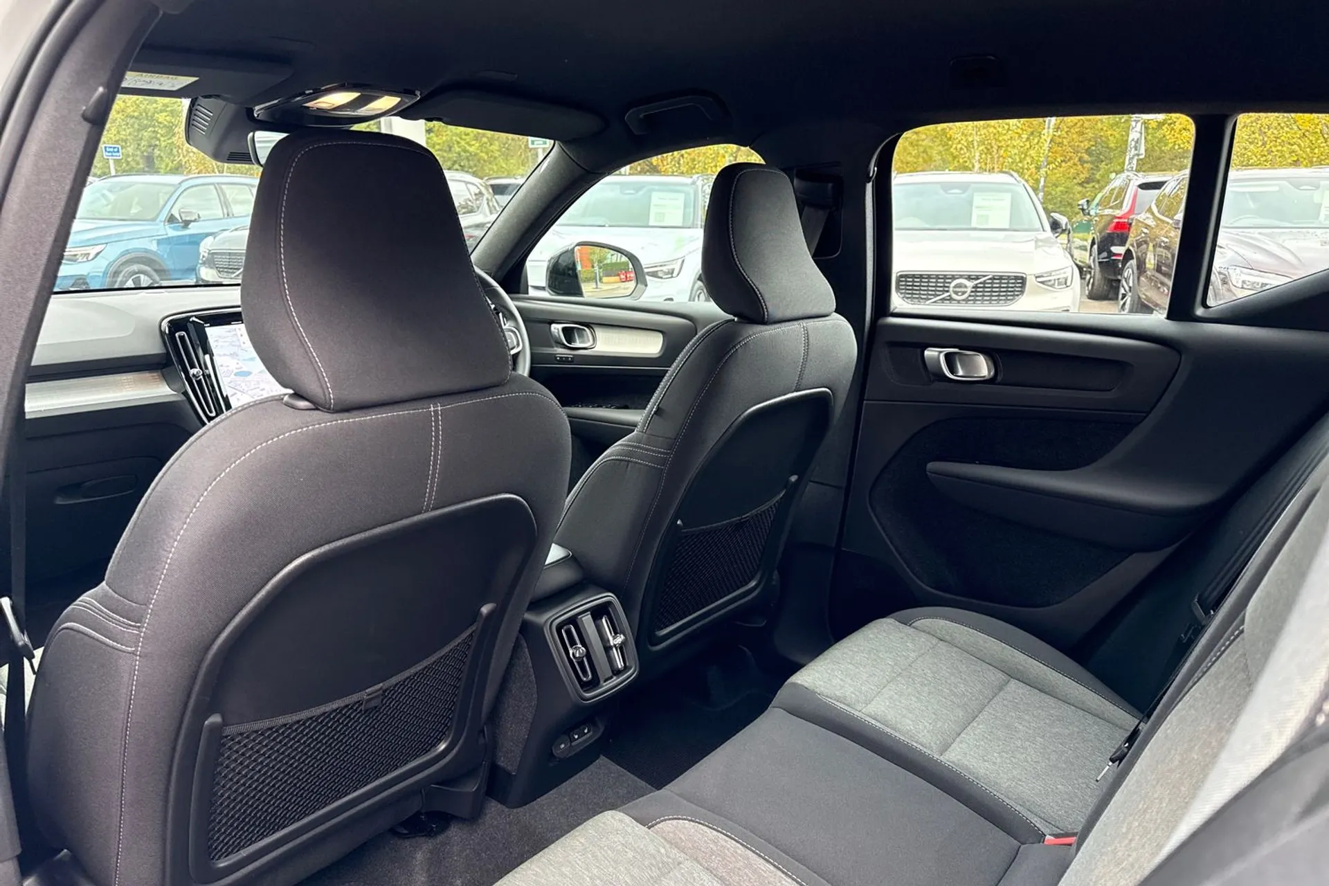 Volvo XC40 thumbnail image number 31