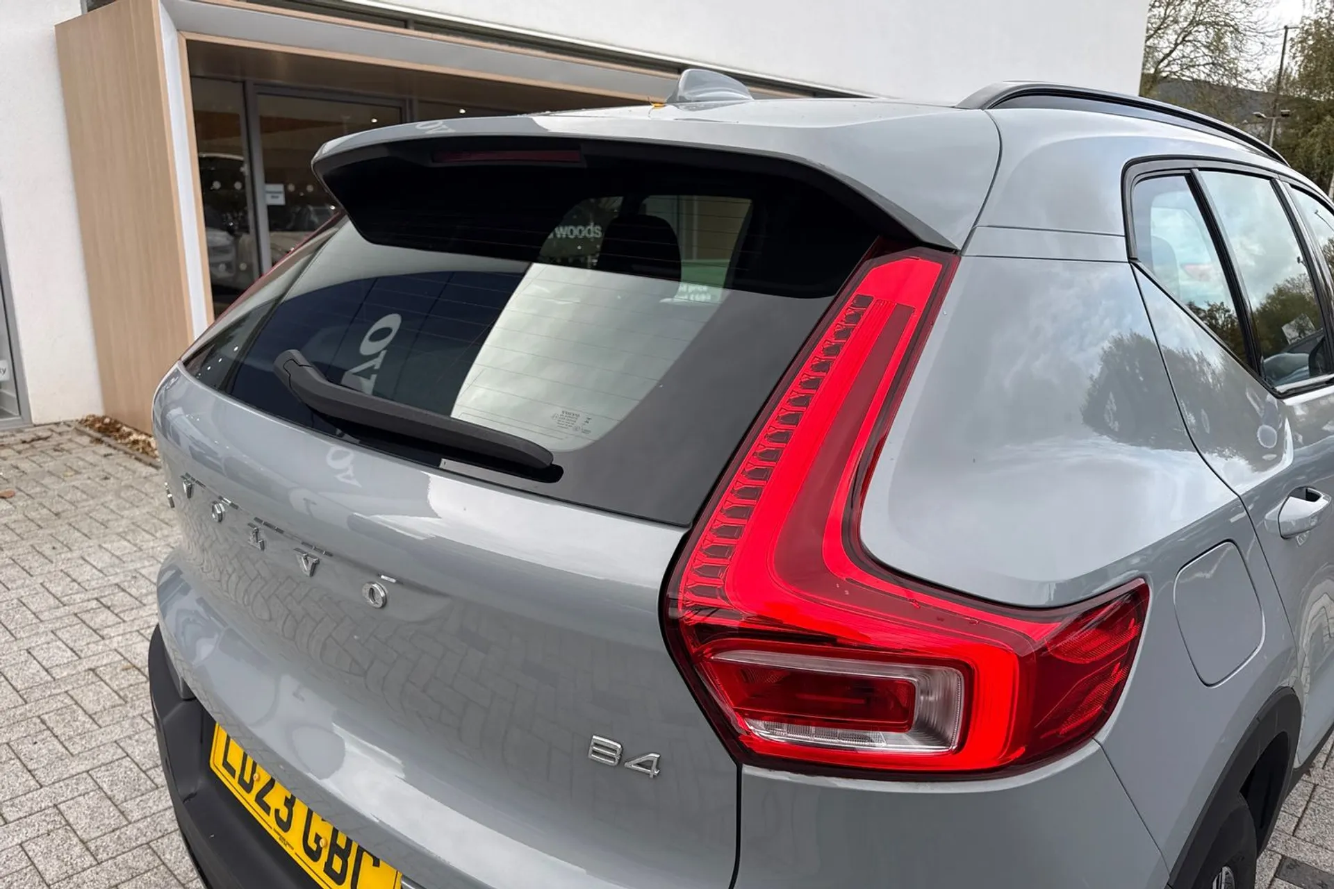 Volvo XC40 thumbnail image number 16