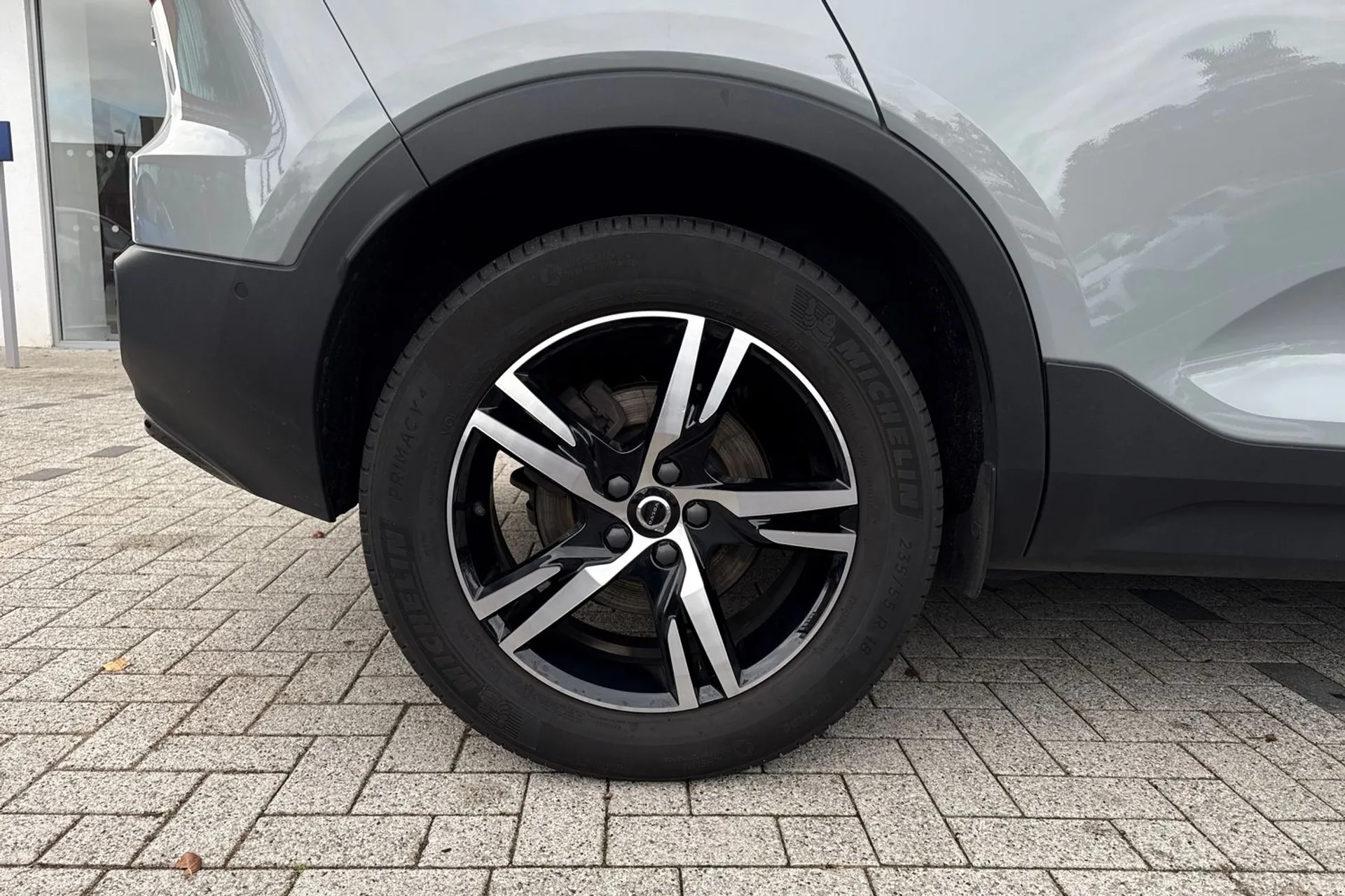 Volvo XC40 thumbnail image number 14