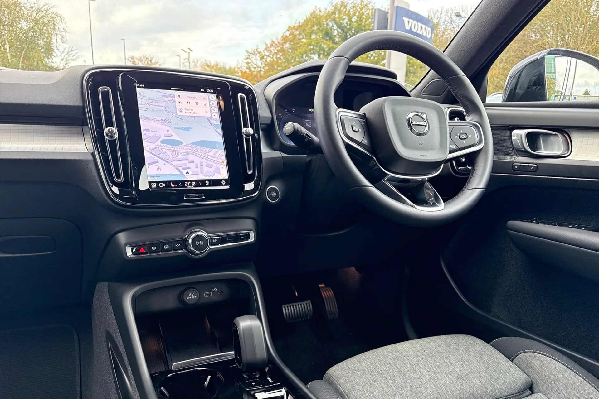 Volvo XC40 thumbnail image number 35
